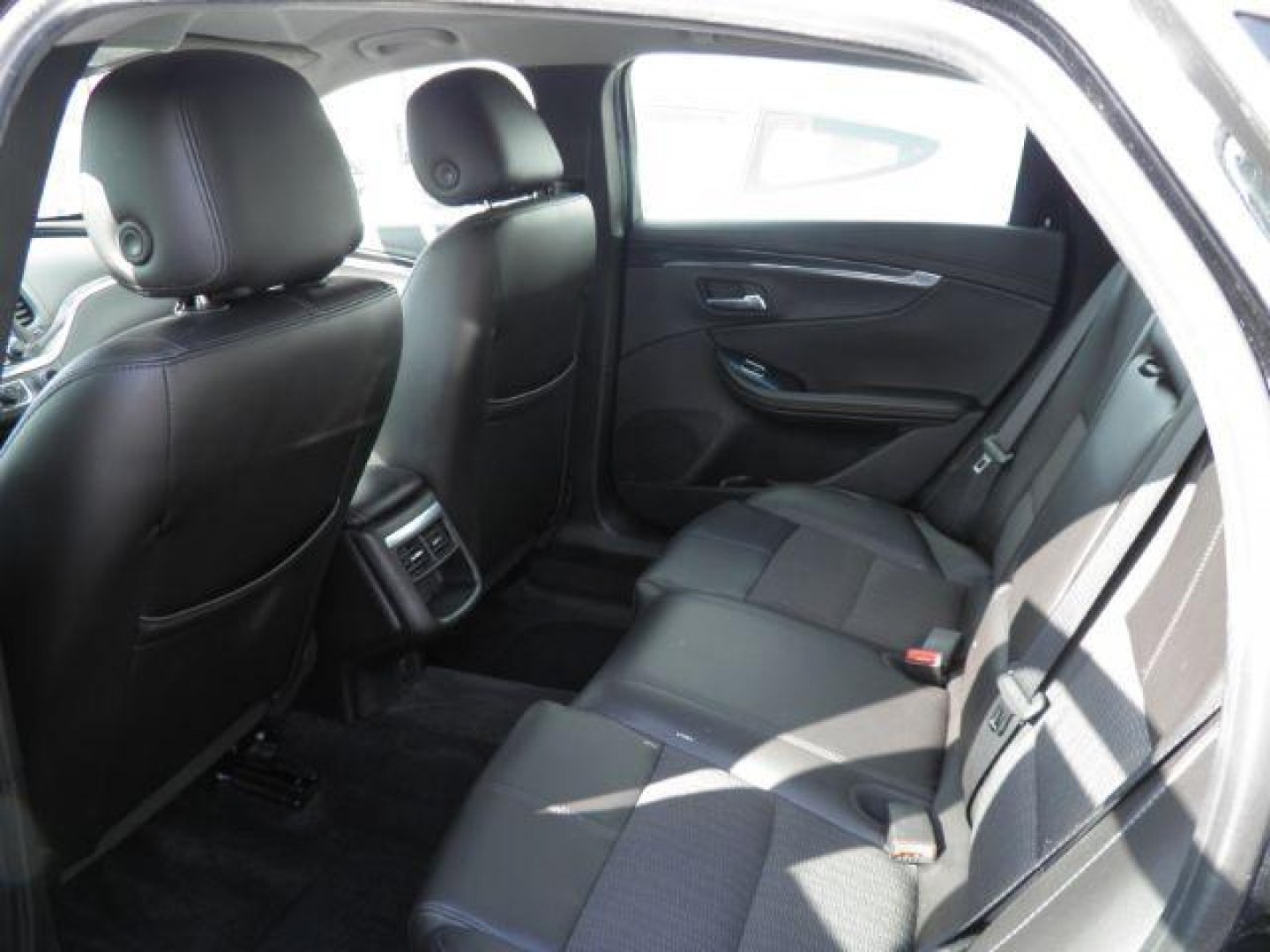 2016 BLACK Chevrolet Impala 2LT (1G1115S38GU) with an 3.6L V6 engine, located at 15520 McMullen Hwy SW, Belair, MD, 21502, (301) 729-3700, 39.581375, -78.846451 - Photo#3