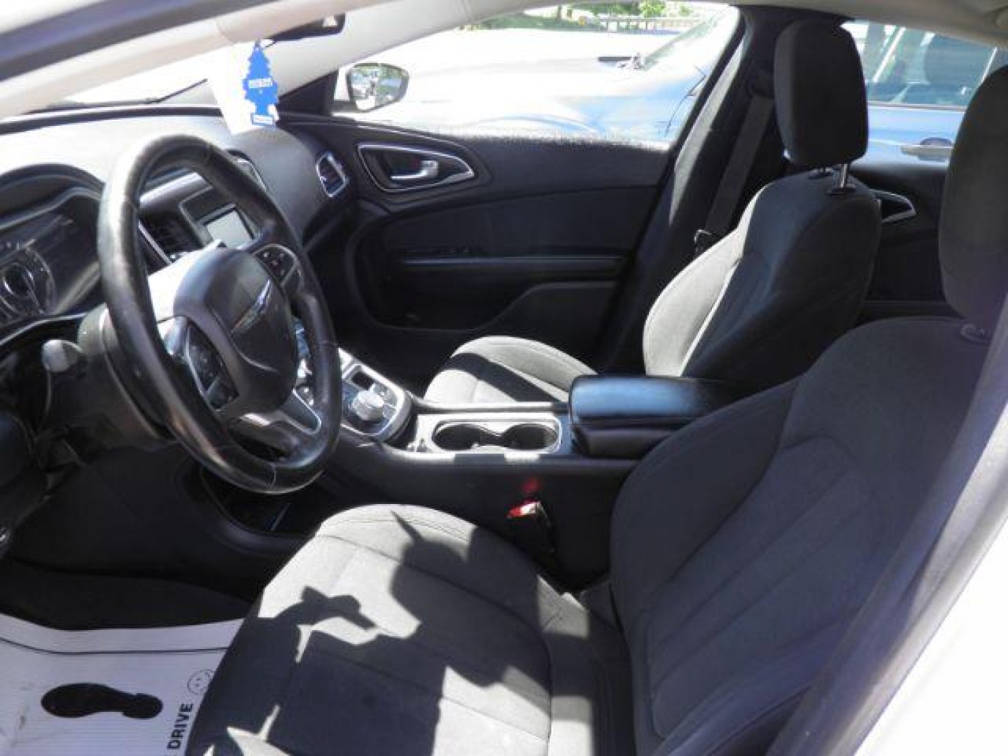2016 WHITE Chrysler 200 Limited (1C3CCCAB4GN) with an 2.4L L4 engine, AT transmission, located at 19521 New George's Creek Rd SW, Barton, MD, 21521, (301) 463-2404, 39.524323, -79.017906- Photo#1