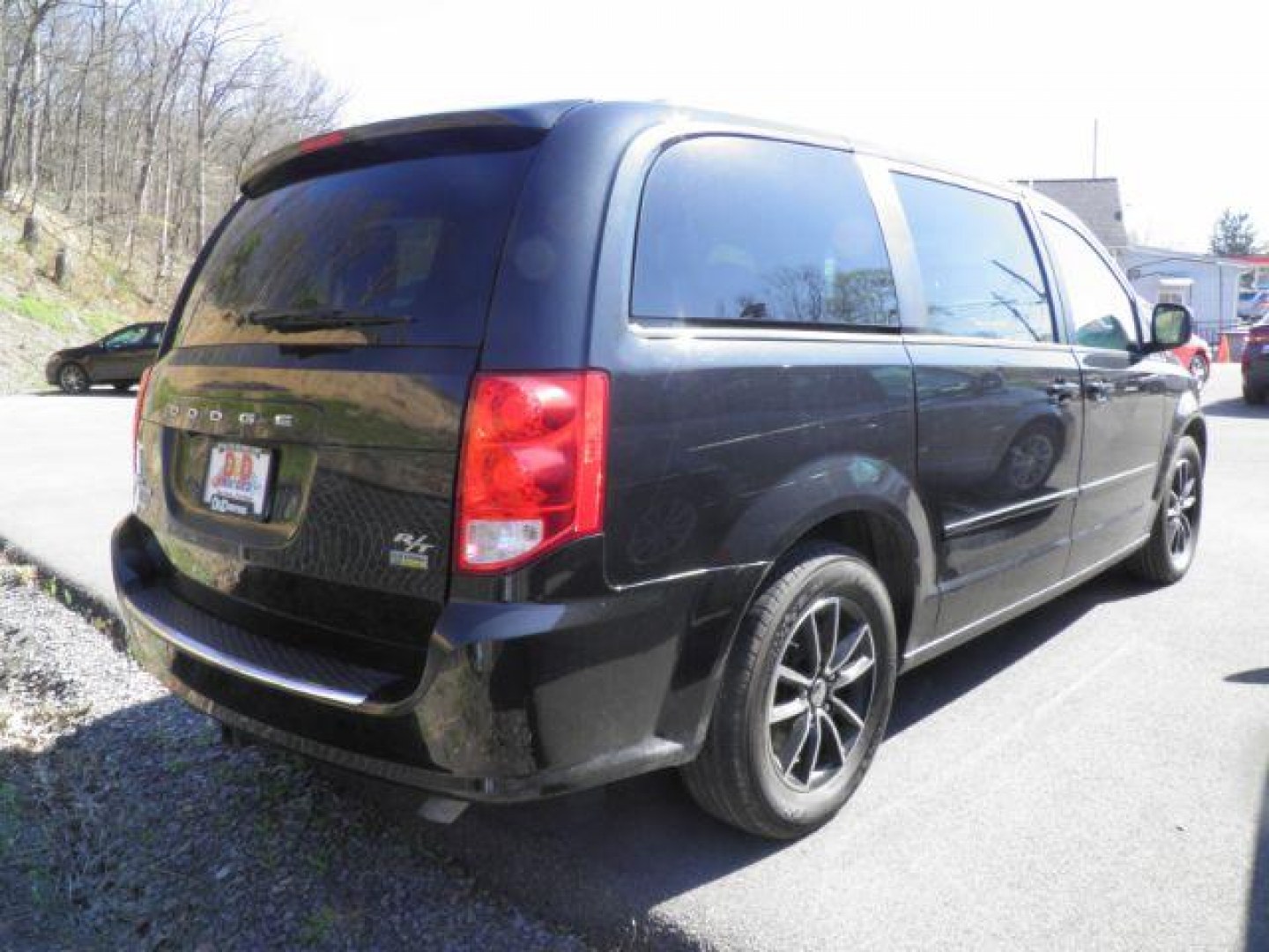 2016 BLACK Dodge Grand Caravan R/T (2C4RDGEG5GR) with an 3.6L V6 engine, AT transmission, located at 15520 McMullen Hwy SW, Belair, MD, 21502, (301) 729-3700, 39.581375, -78.846451 - Photo#5