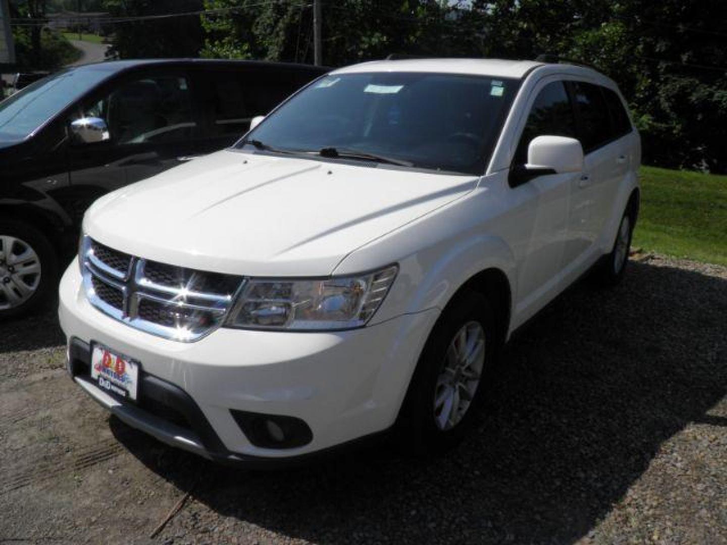2016 WHITE Dodge Journey SXT (3C4PDCBB7GT) with an 2.4L L4 engine, AT transmission, located at 19521 New George's Creek Rd SW, Barton, MD, 21521, (301) 463-2404, 39.524323, -79.017906 - Photo#0