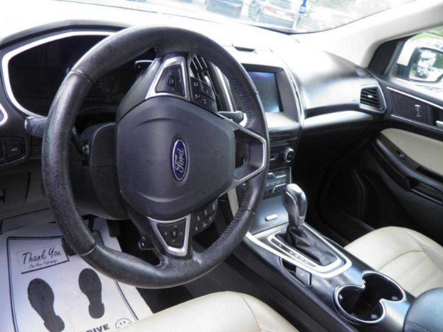 2016 WHITE Ford Edge SEL (2FMPK4J80GB) with an 3.5L V6 engine, AT transmission, located at 19521 New George's Creek Rd SW, Barton, MD, 21521, (301) 463-2404, 39.524323, -79.017906 - Photo#2