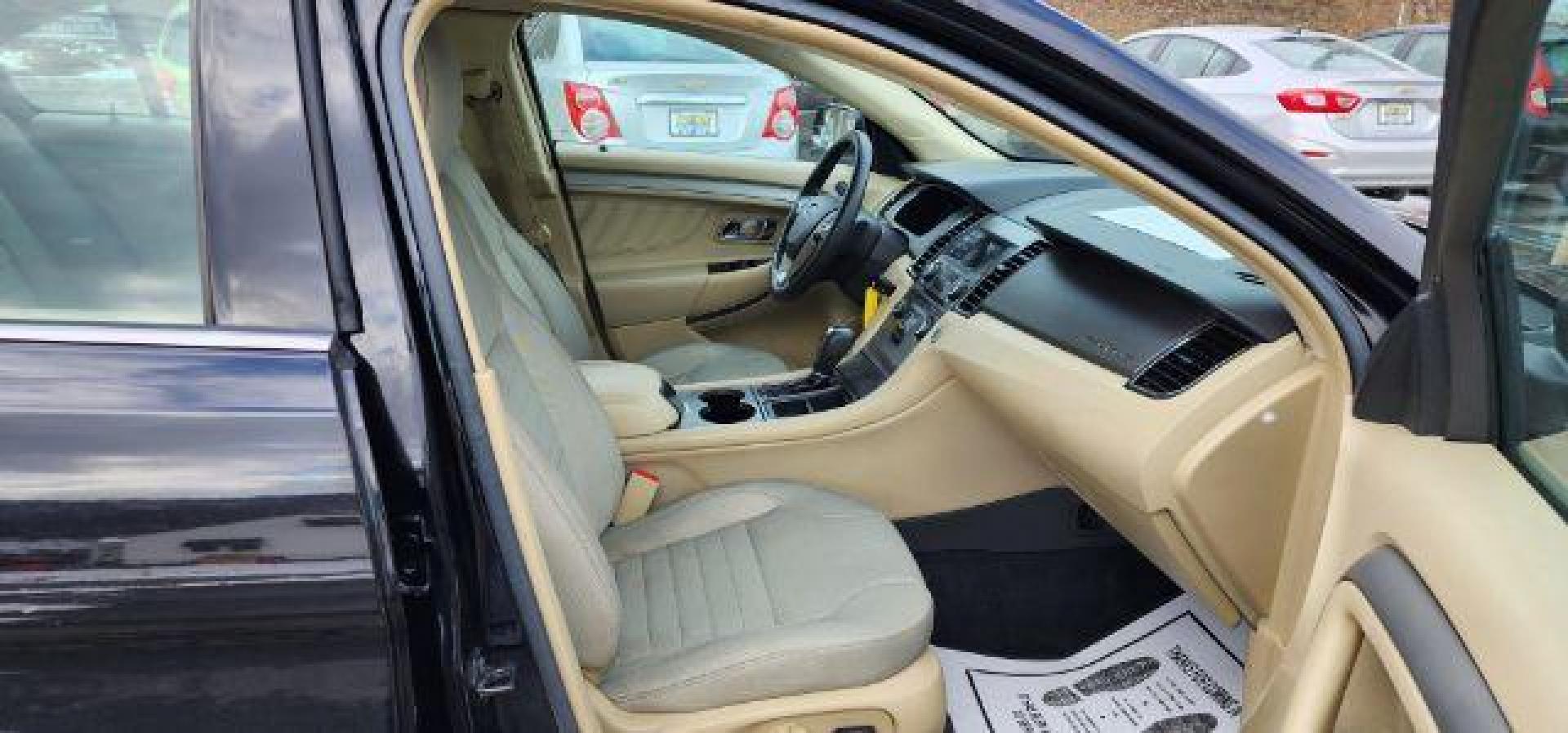 2016 Black /Cloth Ford Taurus SE (1FAHP2D81GG) with an 3.5L V6 engine, AT transmission, located at 15520 McMullen Hwy SW, Belair, MD, 21502, (301) 729-3700, 39.581375, -78.846451 - FOR A BETTER PRICE CALL PAUL AT 301-268-8150 - Photo#13