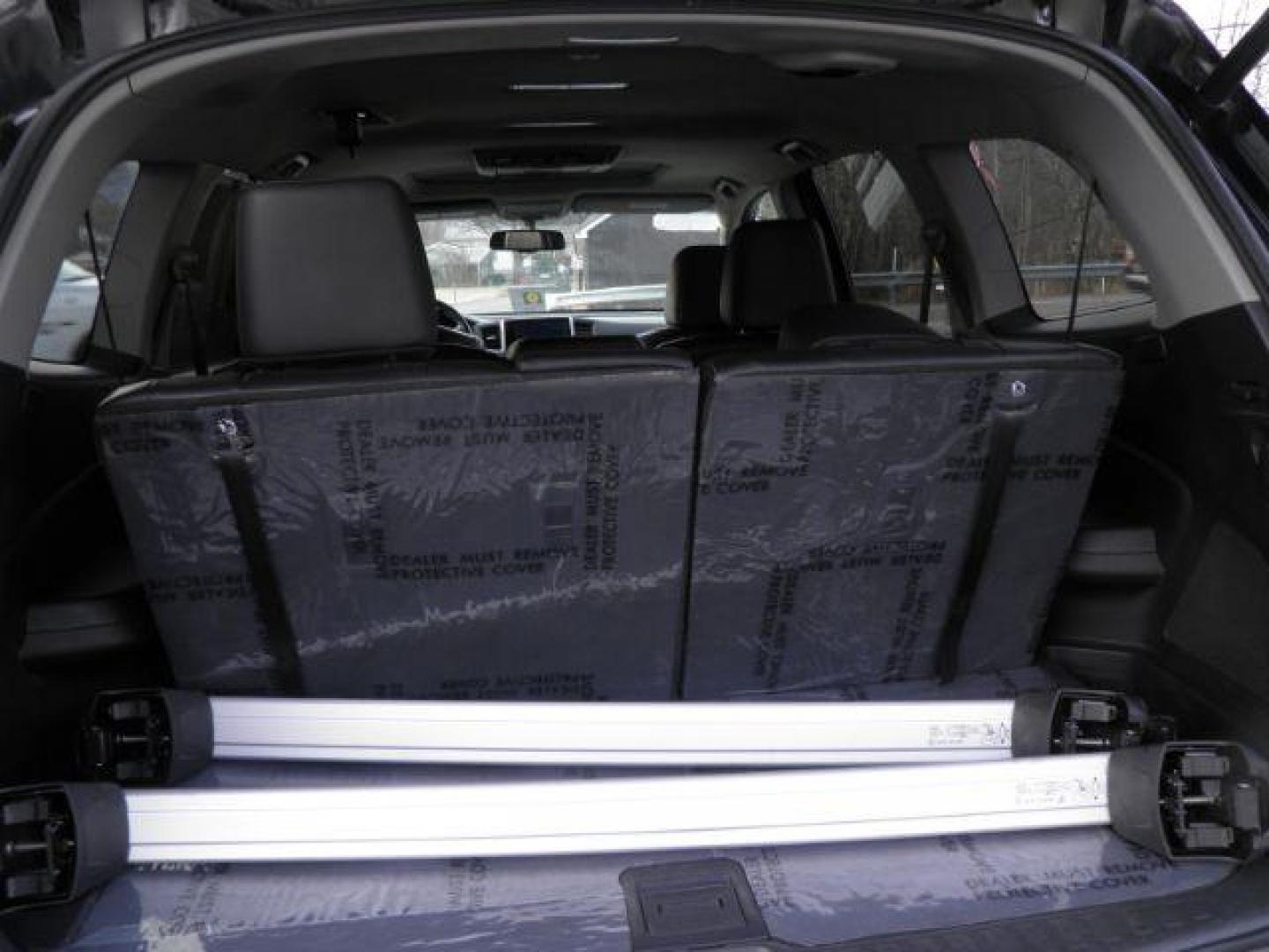 2016 Black Honda Pilot EX-L (5FNYF6H84GB) with an 3.5L V6 engine, AT transmission, located at 15520 McMullen Hwy SW, Belair, MD, 21502, (301) 729-3700, 39.581375, -78.846451 - Photo#5