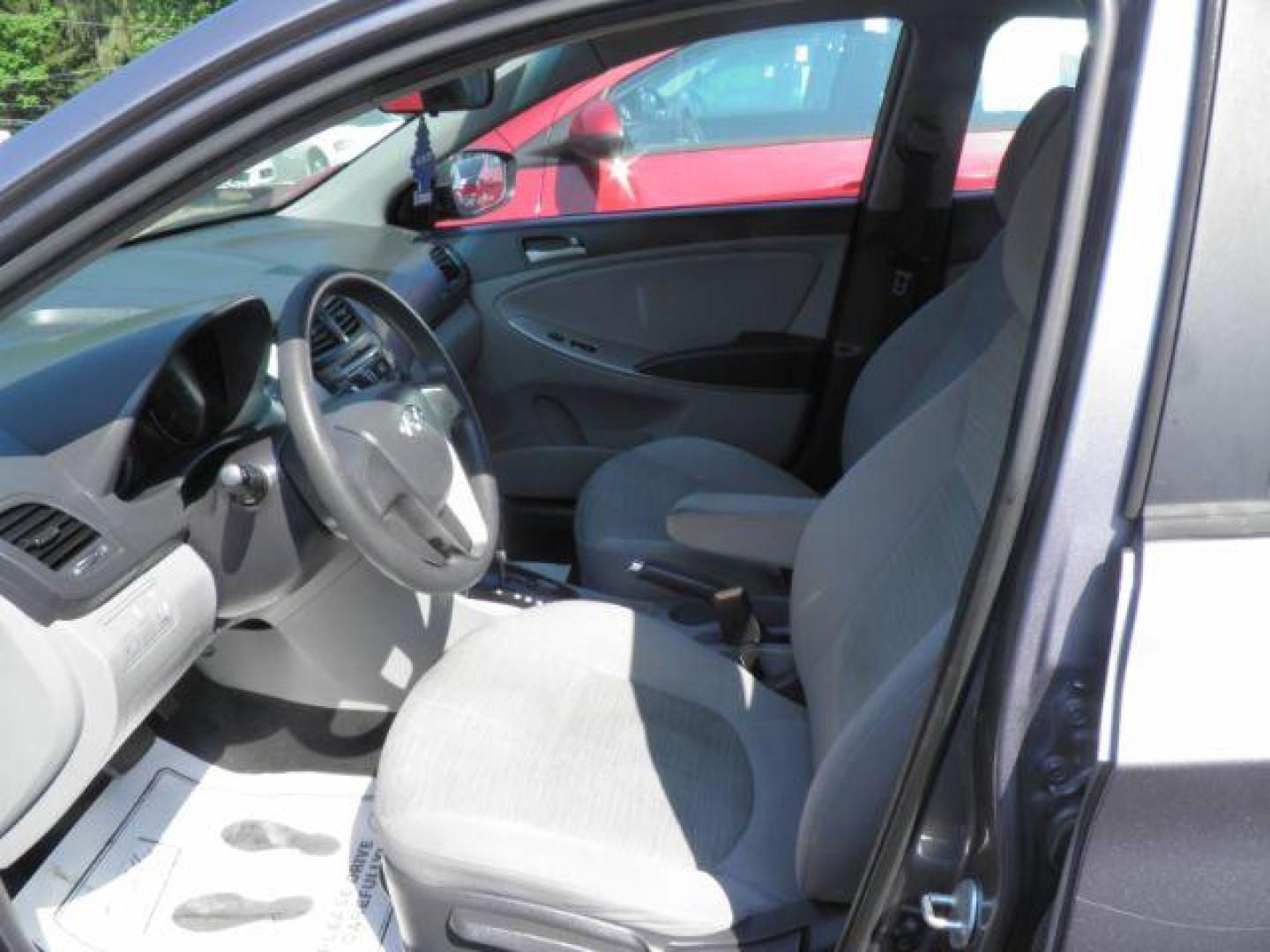 2016 Gray Hyundai Accent SE (KMHCT4AE3GU) with an 1.6L I4 engine, AT transmission, located at 19521 New George's Creek Rd SW, Barton, MD, 21521, (301) 463-2404, 39.524323, -79.017906 - Photo#1