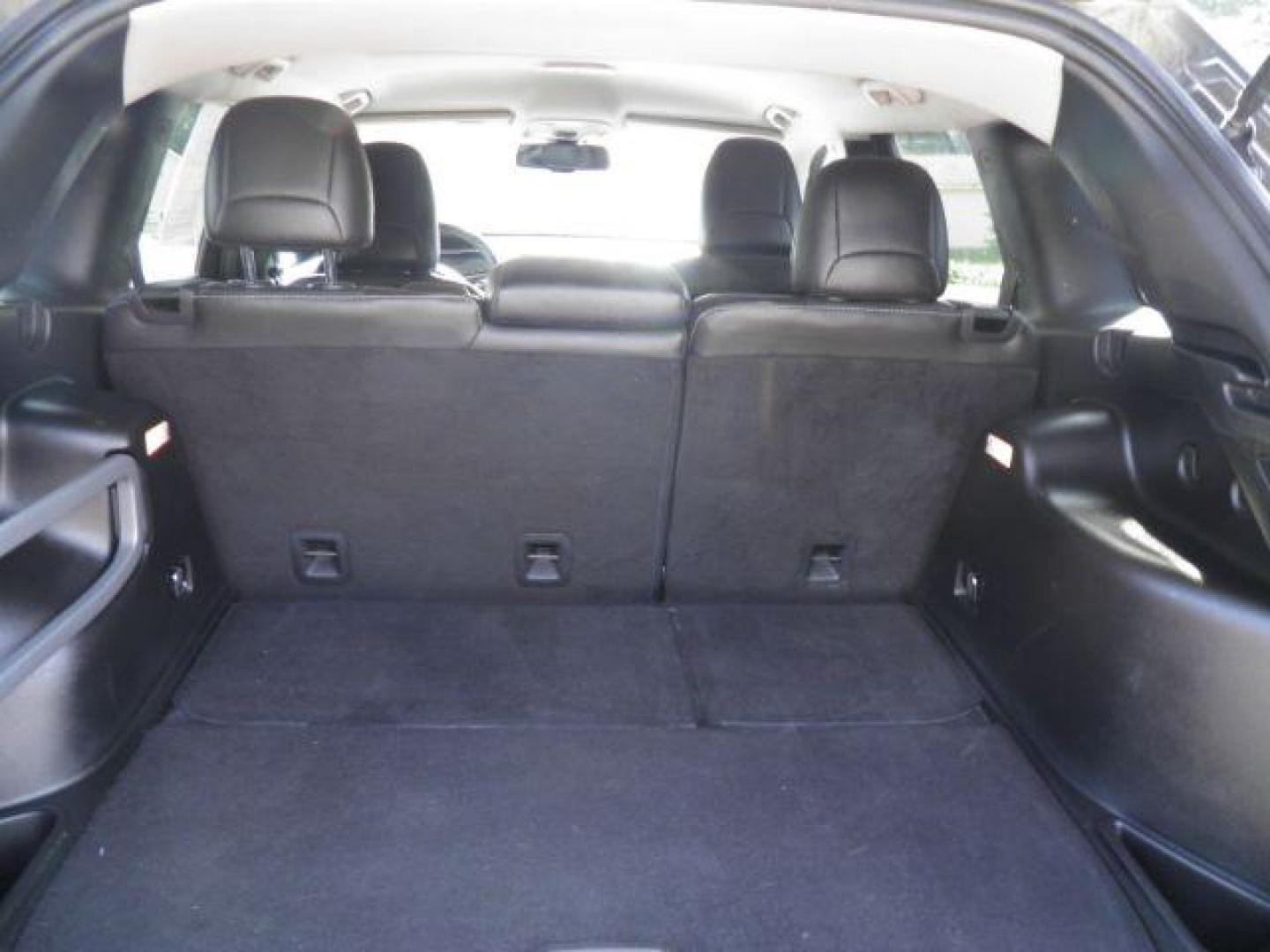 2016 Green Jeep Cherokee Limited (1C4PJMDB3GW) with an 2.4L I4 engine, AT transmission, located at 19521 New George's Creek Rd SW, Barton, MD, 21521, (301) 463-2404, 39.524323, -79.017906 - Photo#4