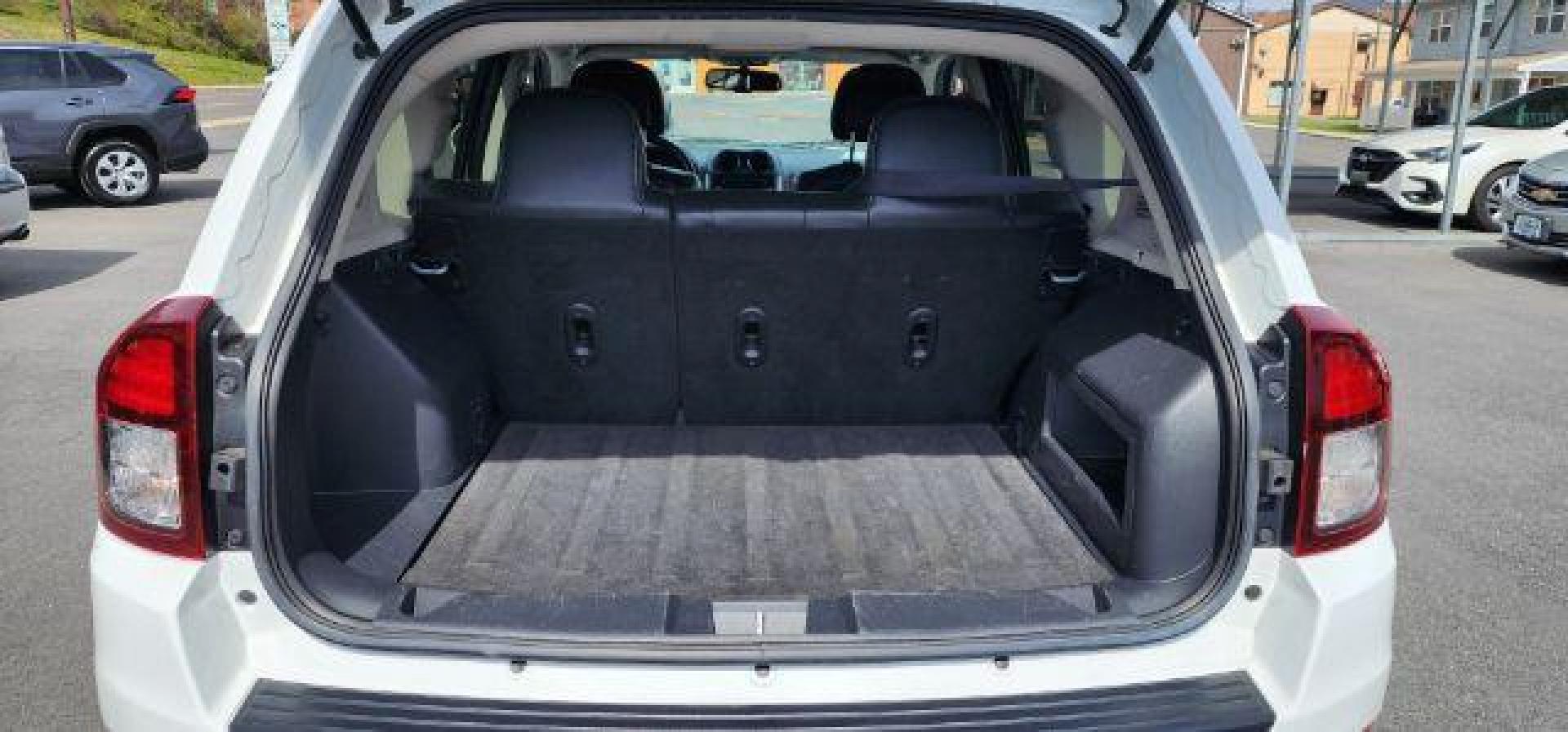 2016 WHITE /Dark Slate Gray/Light Pebble Beige, vinyl/cloth Jeep Compass Latitude 4WD (1C4NJDEB8GD) with an 2.4L L4 engine, AT transmission, located at 15520 McMullen Hwy SW, Belair, MD, 21502, (301) 729-3700, 39.581375, -78.846451 - Photo#11