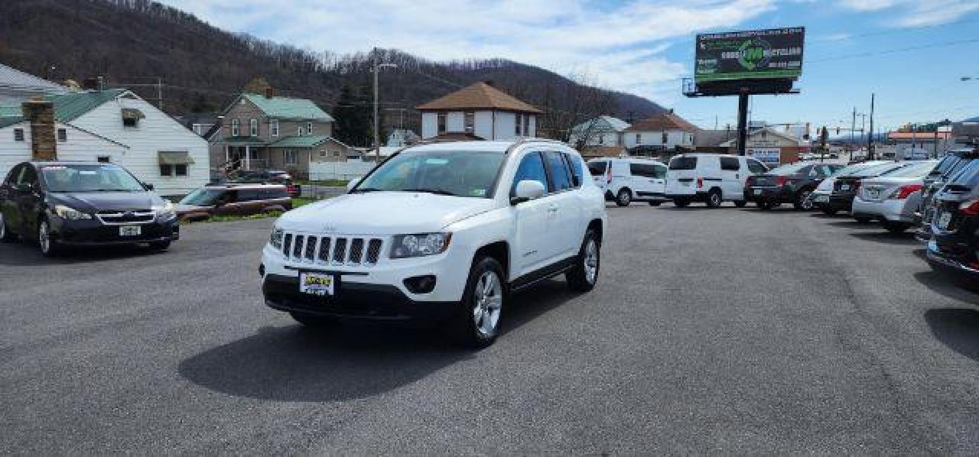 2016 WHITE /Dark Slate Gray/Light Pebble Beige, vinyl/cloth Jeep Compass Latitude 4WD (1C4NJDEB8GD) with an 2.4L L4 engine, AT transmission, located at 15520 McMullen Hwy SW, Belair, MD, 21502, (301) 729-3700, 39.581375, -78.846451 - Photo#2