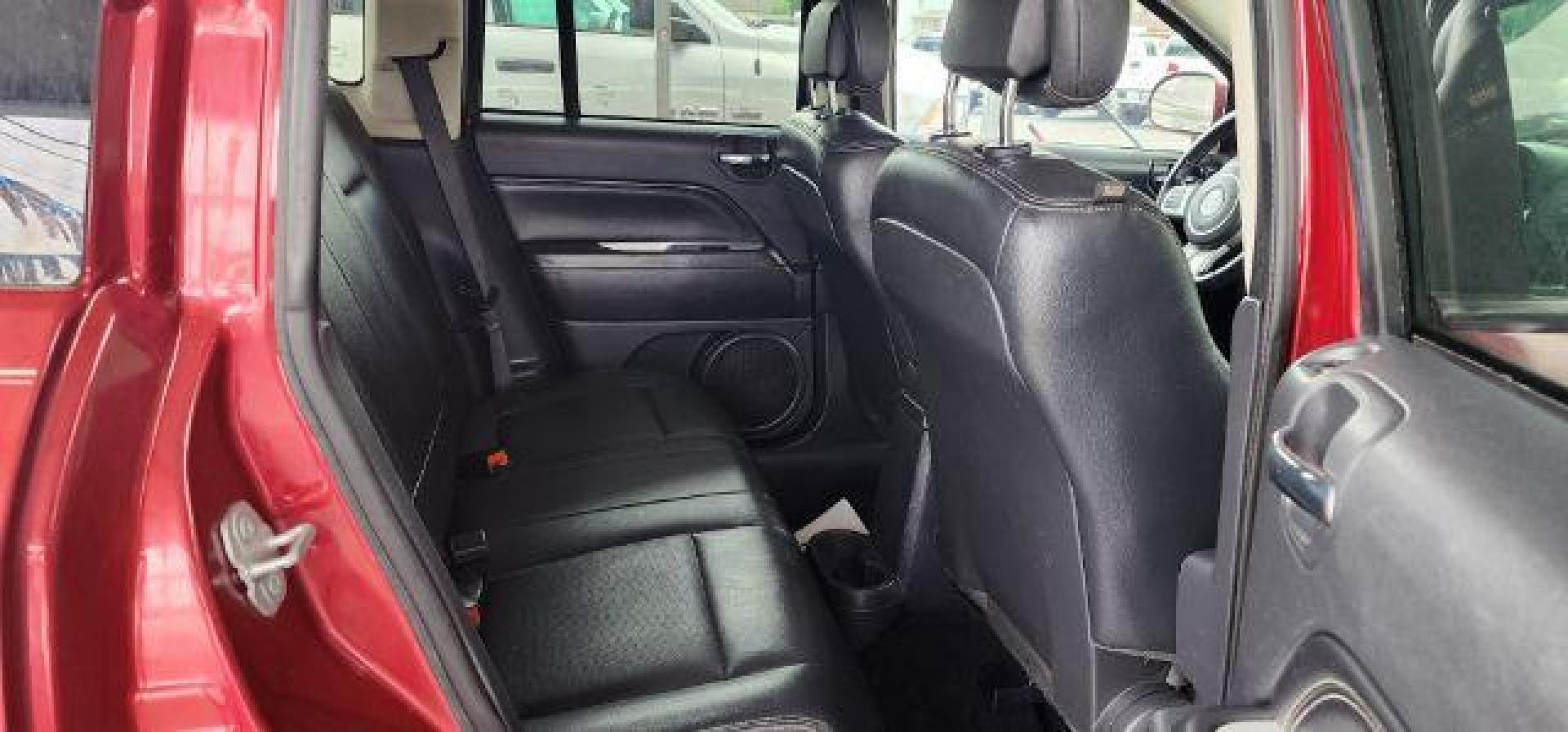 2016 MAROON /Leather Jeep Compass Latitude 4WD (1C4NJDEB9GD) with an 2.4l L4 engine, AT transmission, located at 15520 McMullen Hwy SW, Belair, MD, 21502, (301) 729-3700, 39.581375, -78.846451 - Photo#13