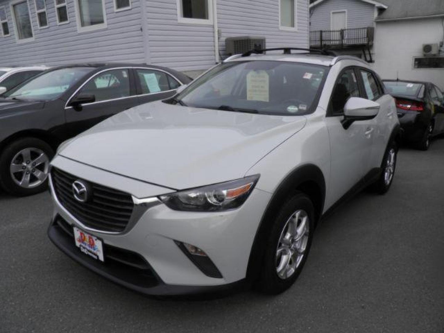 2016 Gray Mazda CX-3 Touring (JM1DKBC75G0) with an 2.0L I4 engine, AT transmission, located at 15520 McMullen Hwy SW, Belair, MD, 21502, (301) 729-3700, 39.581375, -78.846451 - Photo#0
