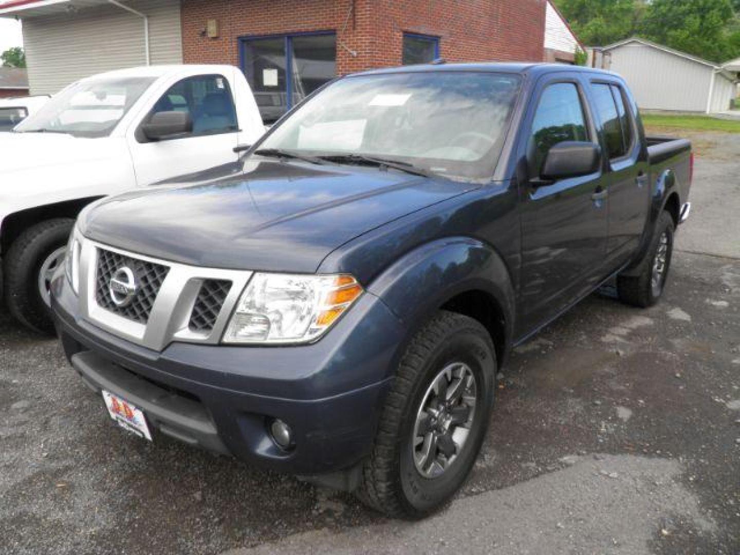 2016 BLUE Nissan Frontier S Crew Cab 5AT 2WD (1N6AD0ER7GN) with an 4.0 V6 engine, AT transmission, located at 15520 McMullen Hwy SW, Belair, MD, 21502, (301) 729-3700, 39.581375, -78.846451 - Photo#0