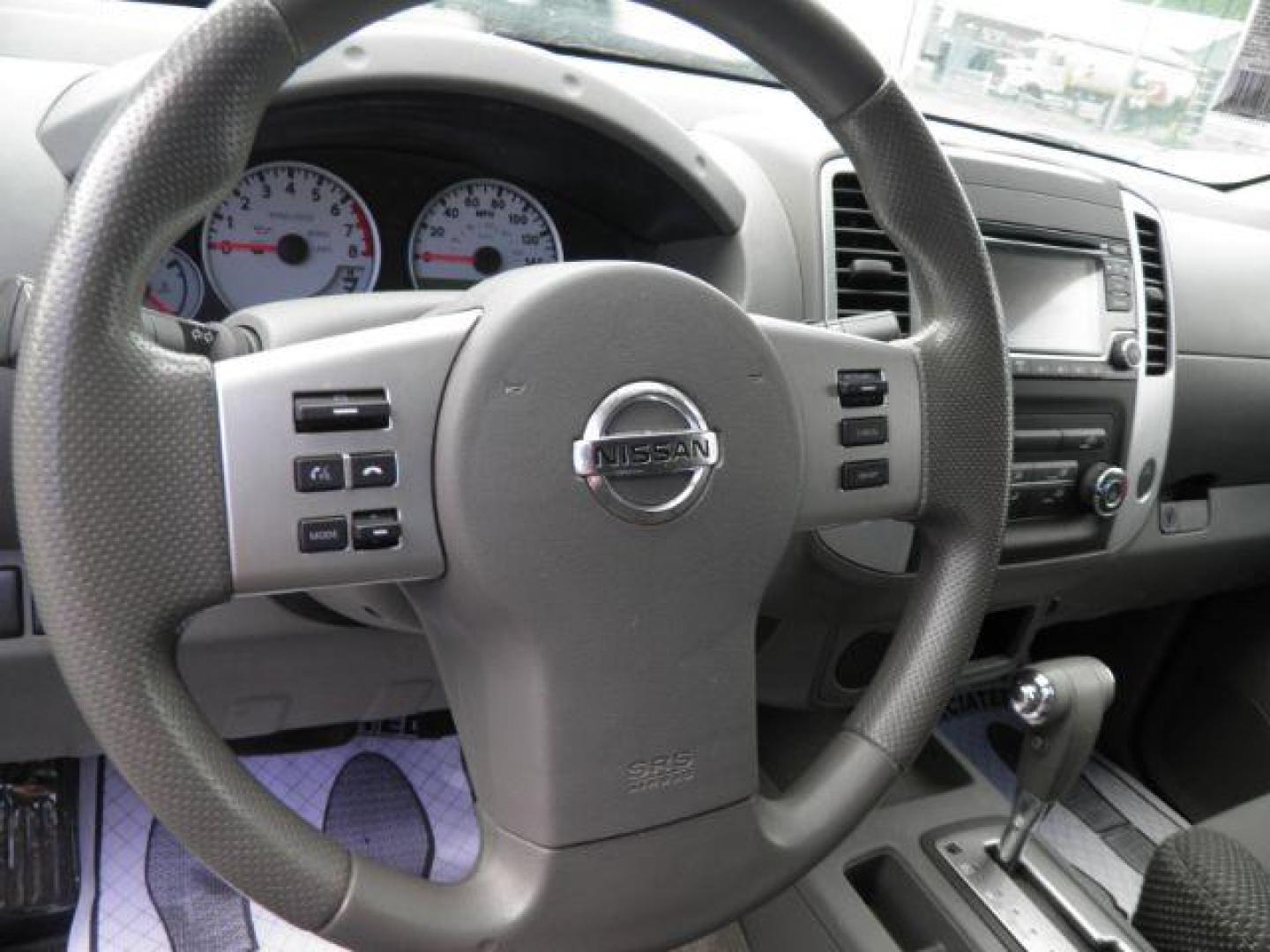 2016 BLUE Nissan Frontier S Crew Cab 5AT 2WD (1N6AD0ER7GN) with an 4.0 V6 engine, AT transmission, located at 15520 McMullen Hwy SW, Belair, MD, 21502, (301) 729-3700, 39.581375, -78.846451 - Photo#2
