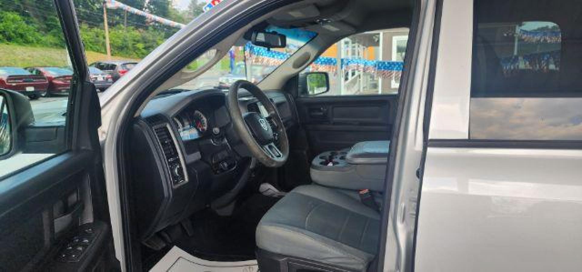 2016 GRAY /Diesel Gray/Black Ram 1500 Tradesman (1C6RR7ST9GS) with an 5.7 V8 engine, AT transmission, located at 15520 McMullen Hwy SW, Belair, MD, 21502, (301) 729-3700, 39.581375, -78.846451 - Photo#4