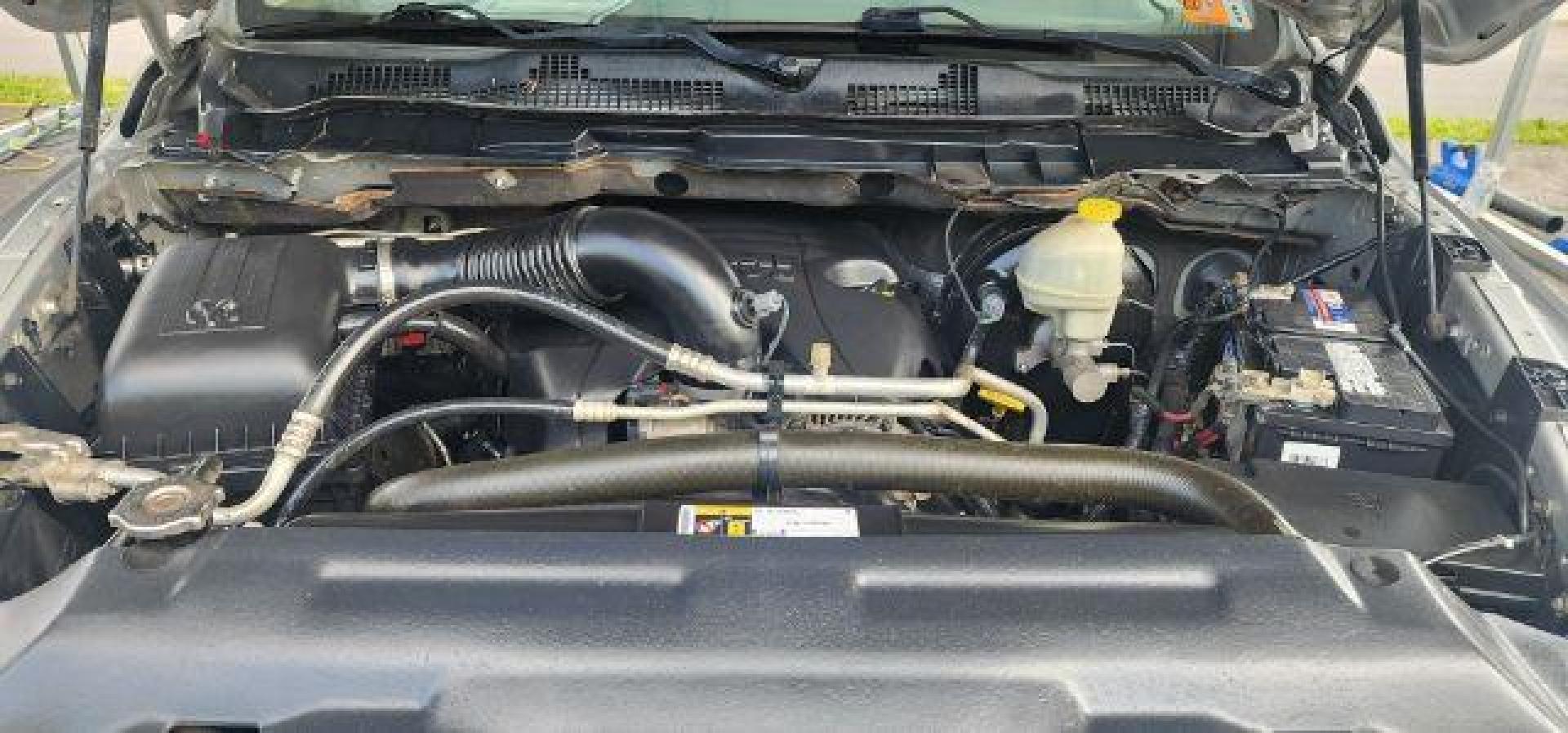 2016 GRAY /Diesel Gray/Black Ram 1500 Tradesman (1C6RR7ST9GS) with an 5.7 V8 engine, AT transmission, located at 15520 McMullen Hwy SW, Belair, MD, 21502, (301) 729-3700, 39.581375, -78.846451 - Photo#16