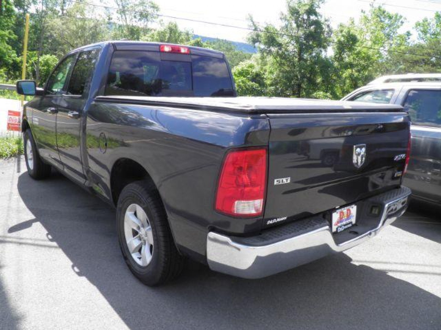 2016 GRAY Ram 1500 SLT (1C6RR7GG1GS) with an 5.7L V8 engine, located at 15520 McMullen Hwy SW, Belair, MD, 21502, (301) 729-3700, 39.581375, -78.846451- Photo#5