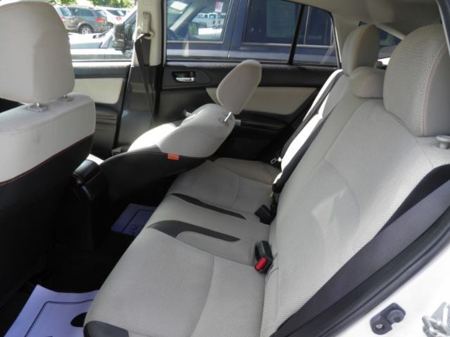 2016 WHITE Subaru Crosstrek 2.0i Premium (JF2GPABC0G8) with an 2.4L L4 engine, CVT transmission, located at 19521 New George's Creek Rd SW, Barton, MD, 21521, (301) 463-2404, 39.524323, -79.017906- Photo#3
