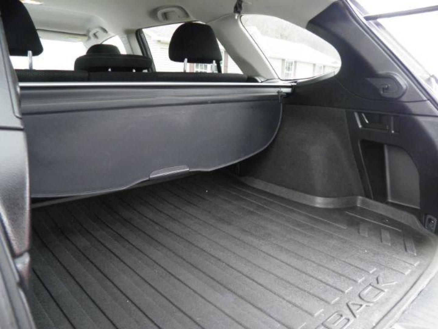 2016 Gray Subaru Outback 2.5i Premium (4S4BSAFC2G3) with an 2.5l H4 engine, CVT transmission, located at 19521 New George's Creek Rd SW, Barton, MD, 21521, (301) 463-2404, 39.524323, -79.017906 - Photo#4