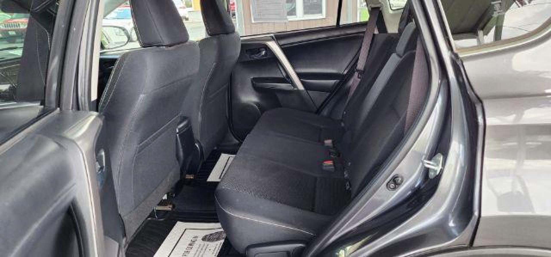 2016 Gray /Black, cloth Toyota RAV4 XLE AWD (JTMRFREV2GJ) with an 2.5L L4 engine, AT transmission, located at 15520 McMullen Hwy SW, Belair, MD, 21502, (301) 729-3700, 39.581375, -78.846451 - FOR A BETTER PRICE CALL PAUL AT 301-268-8150 - Photo#7