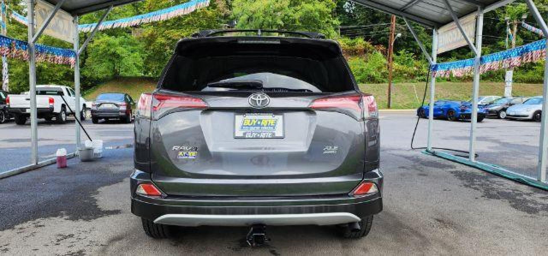 2016 Gray /Black, cloth Toyota RAV4 XLE AWD (JTMRFREV2GJ) with an 2.5L L4 engine, AT transmission, located at 15520 McMullen Hwy SW, Belair, MD, 21502, (301) 729-3700, 39.581375, -78.846451 - FOR A BETTER PRICE CALL PAUL AT 301-268-8150 - Photo#9