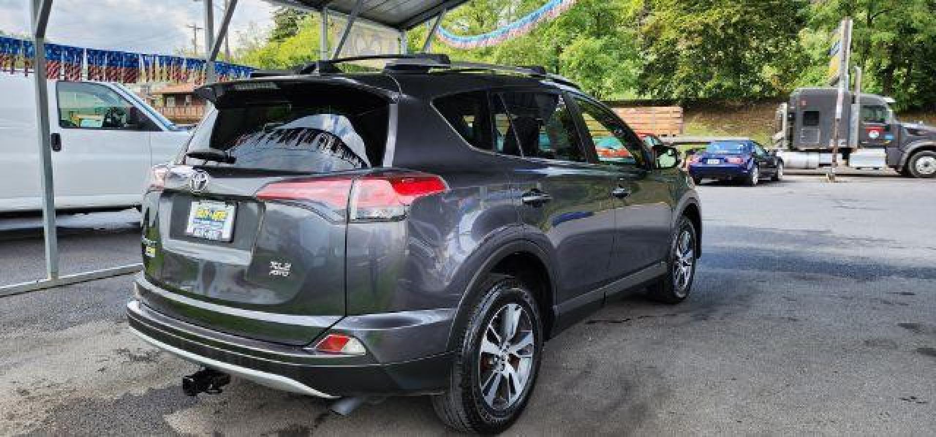 2016 Gray /Black, cloth Toyota RAV4 XLE AWD (JTMRFREV2GJ) with an 2.5L L4 engine, AT transmission, located at 15520 McMullen Hwy SW, Belair, MD, 21502, (301) 729-3700, 39.581375, -78.846451 - FOR A BETTER PRICE CALL PAUL AT 301-268-8150 - Photo#11