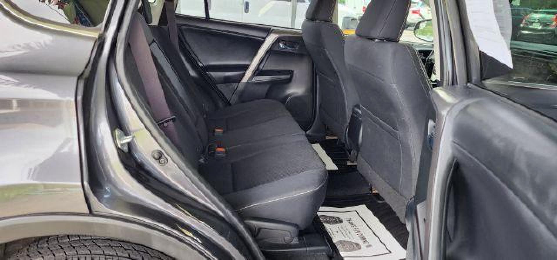 2016 Gray /Black, cloth Toyota RAV4 XLE AWD (JTMRFREV2GJ) with an 2.5L L4 engine, AT transmission, located at 15520 McMullen Hwy SW, Belair, MD, 21502, (301) 729-3700, 39.581375, -78.846451 - FOR A BETTER PRICE CALL PAUL AT 301-268-8150 - Photo#13
