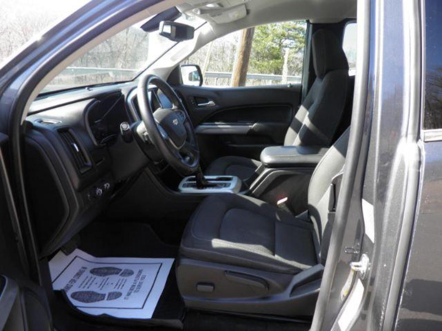 2017 GRAY Chevrolet Colorado LT Ext. Cab 4WD (1GCHTCEN7H1) with an 3.6L V6 engine, AT transmission, located at 19521 New George's Creek Rd SW, Barton, MD, 21521, (301) 463-2404, 39.524323, -79.017906 - Photo#2