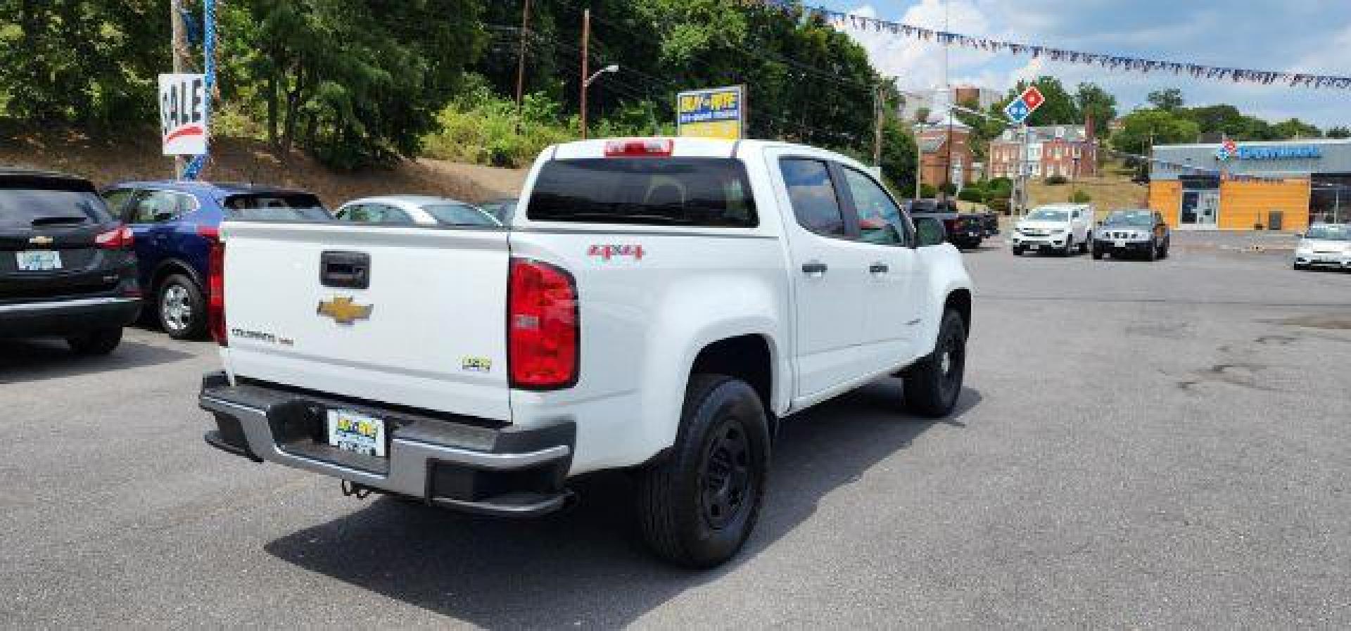 2017 WHITE /Jet Black/Dark Ash, cloth Chevrolet Colorado Work Truck Crew Cab 4WD Short Box (1GCGTBEN0H1) with an 3.6L V6 engine, AT transmission, located at 15520 McMullen Hwy SW, Belair, MD, 21502, (301) 729-3700, 39.581375, -78.846451 - FOR A BETTER PRICE CALL PAUL AT 301-268-8150 - Photo#11