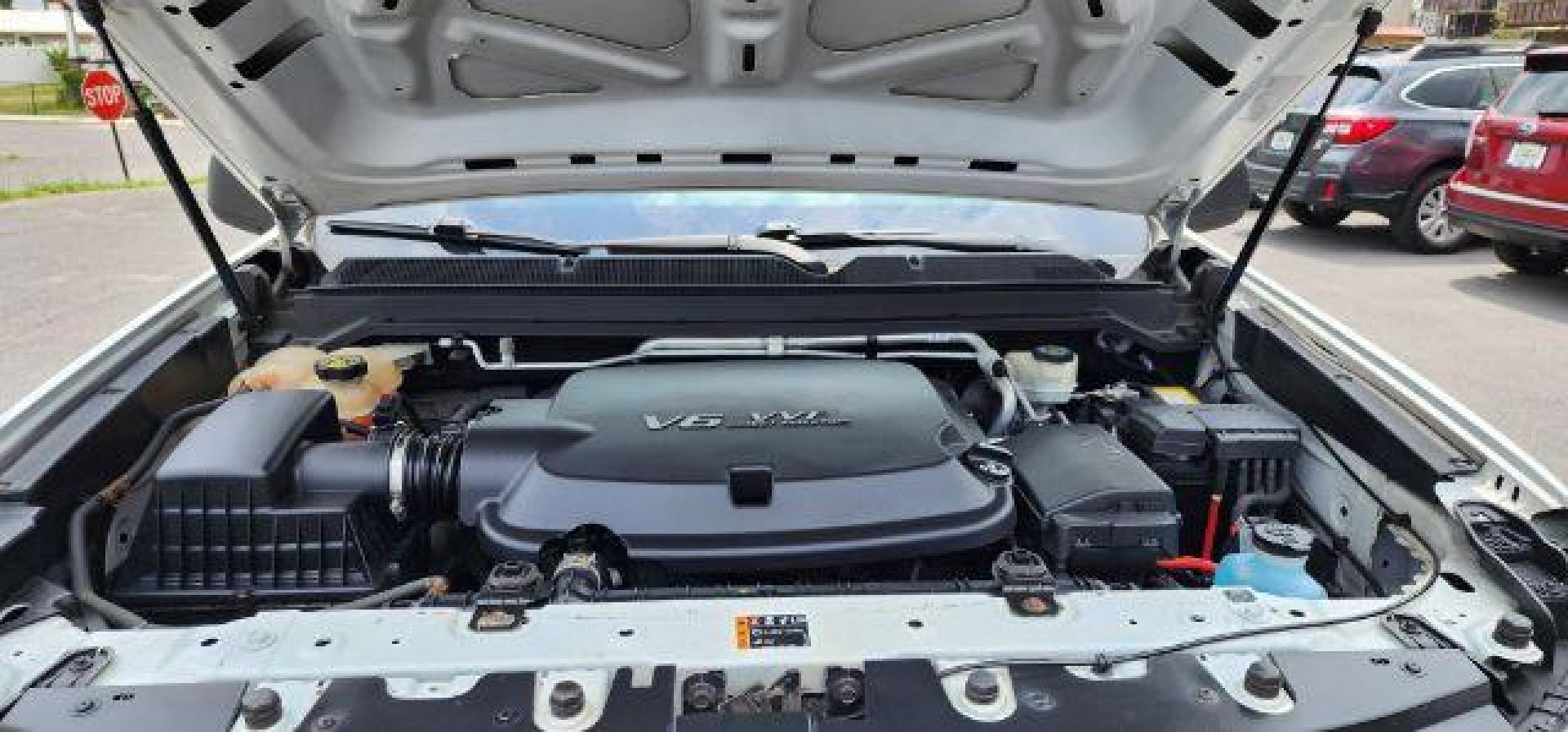 2017 WHITE /Jet Black/Dark Ash, cloth Chevrolet Colorado Work Truck Crew Cab 4WD Short Box (1GCGTBEN0H1) with an 3.6L V6 engine, AT transmission, located at 15520 McMullen Hwy SW, Belair, MD, 21502, (301) 729-3700, 39.581375, -78.846451 - FOR A BETTER PRICE CALL PAUL AT 301-268-8150 - Photo#15