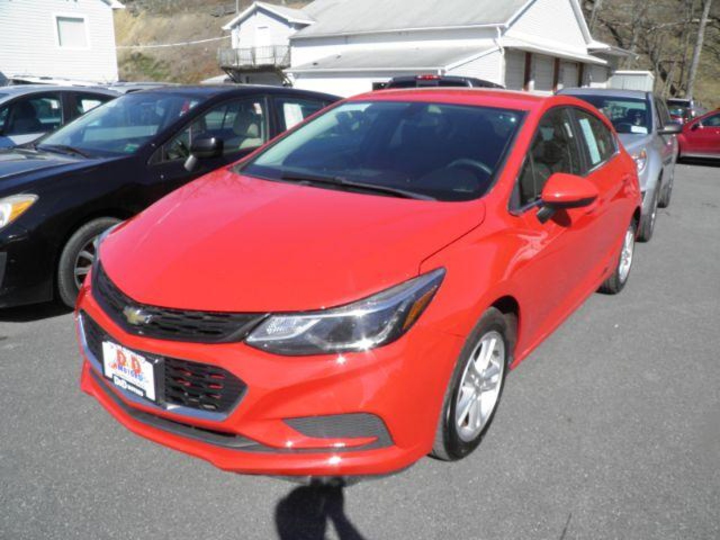 2017 RED Chevrolet Cruze LT Auto Hatchback (3G1BE6SM1HS) with an 1.4L 4L engine, AT transmission, located at 15520 McMullen Hwy SW, Belair, MD, 21502, (301) 729-3700, 39.581375, -78.846451- Photo#0