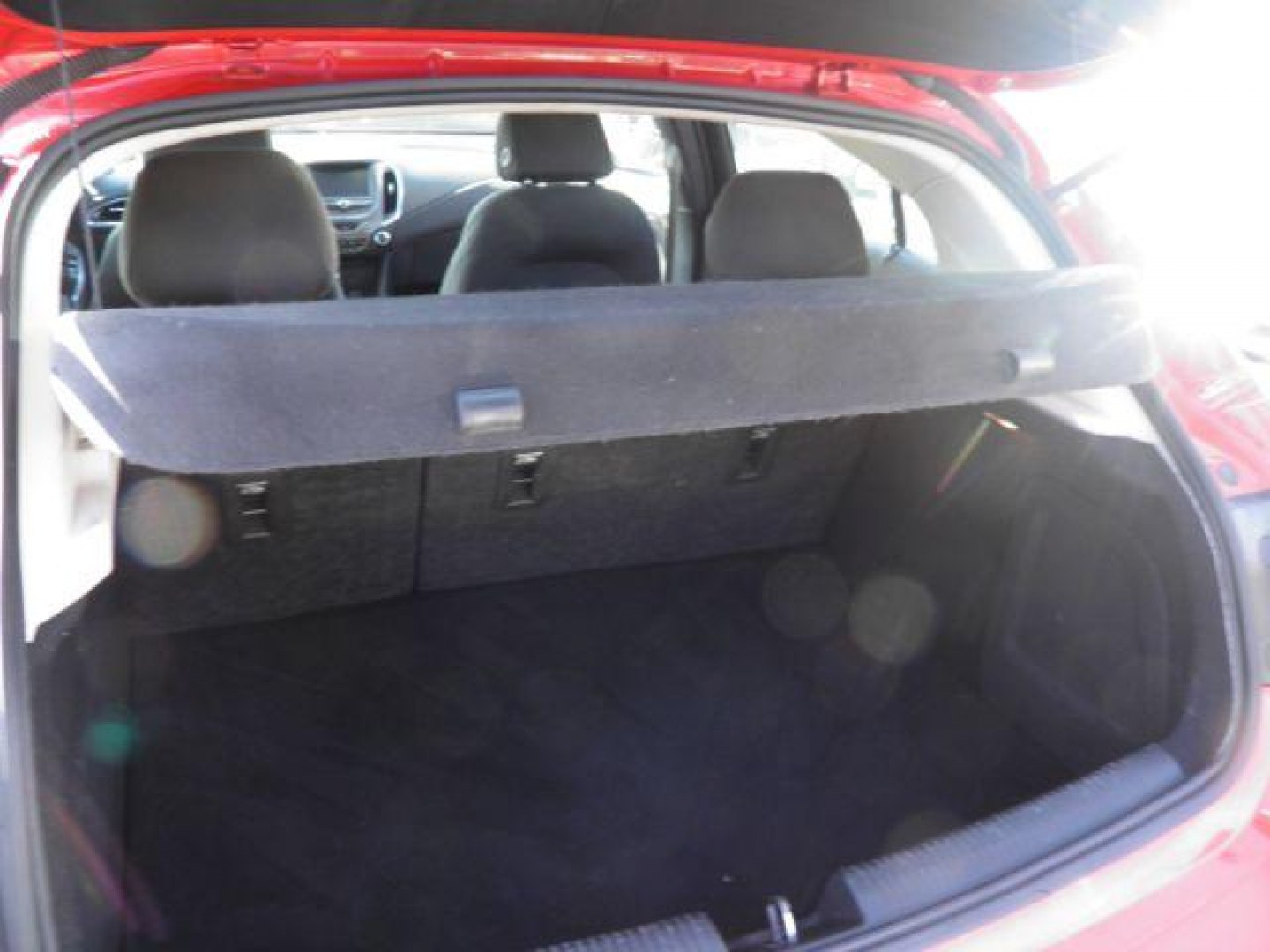 2017 RED Chevrolet Cruze LT Auto Hatchback (3G1BE6SM1HS) with an 1.4L 4L engine, AT transmission, located at 15520 McMullen Hwy SW, Belair, MD, 21502, (301) 729-3700, 39.581375, -78.846451- Photo#4