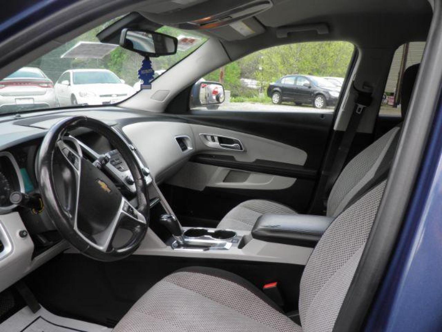 2017 BLUE Chevrolet Equinox LT AWD (2GNFLFEK2H6) with an 2.4L L4 engine, AT transmission, located at 19521 New George's Creek Rd SW, Barton, MD, 21521, (301) 463-2404, 39.524323, -79.017906 - Photo#1