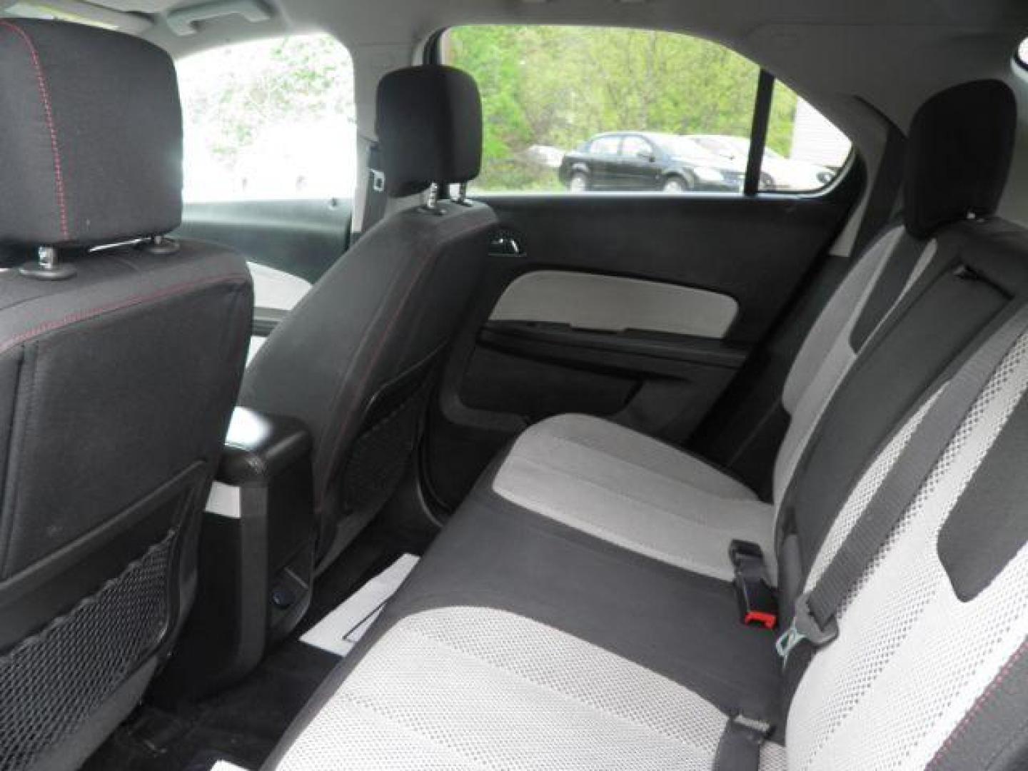 2017 BLUE Chevrolet Equinox LT AWD (2GNFLFEK2H6) with an 2.4L L4 engine, AT transmission, located at 19521 New George's Creek Rd SW, Barton, MD, 21521, (301) 463-2404, 39.524323, -79.017906 - Photo#3