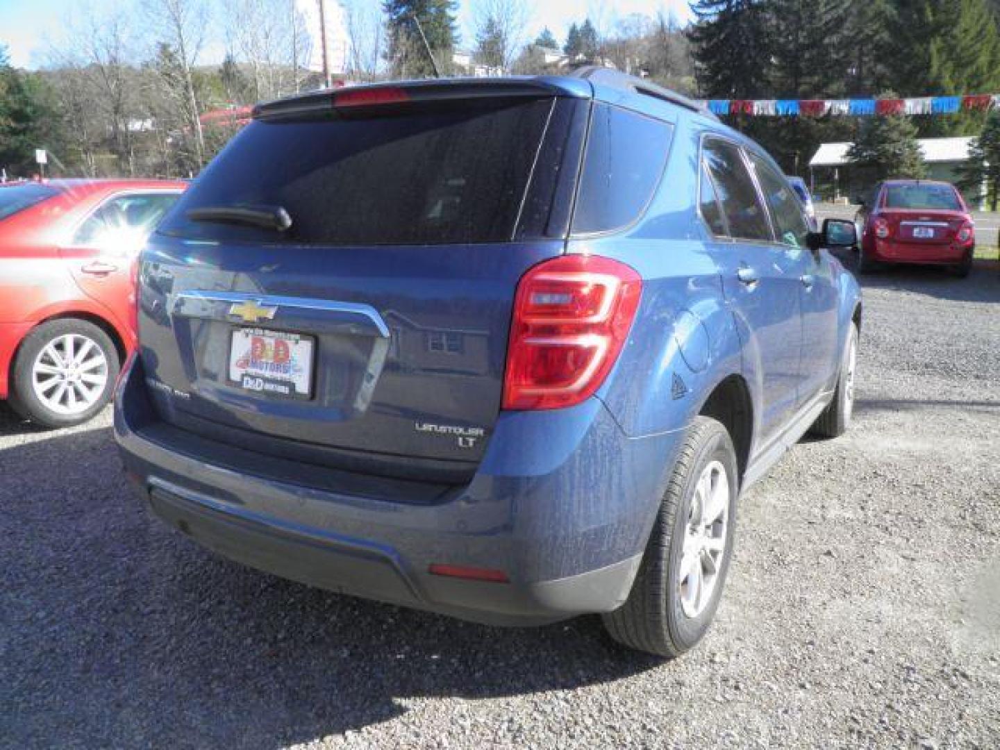 2017 BLUE Chevrolet Equinox LT (2GNFLFEK5H6) with an 2.4l I4 engine, AT transmission, located at 19521 New George's Creek Rd SW, Barton, MD, 21521, (301) 463-2404, 39.524323, -79.017906 - Photo#5