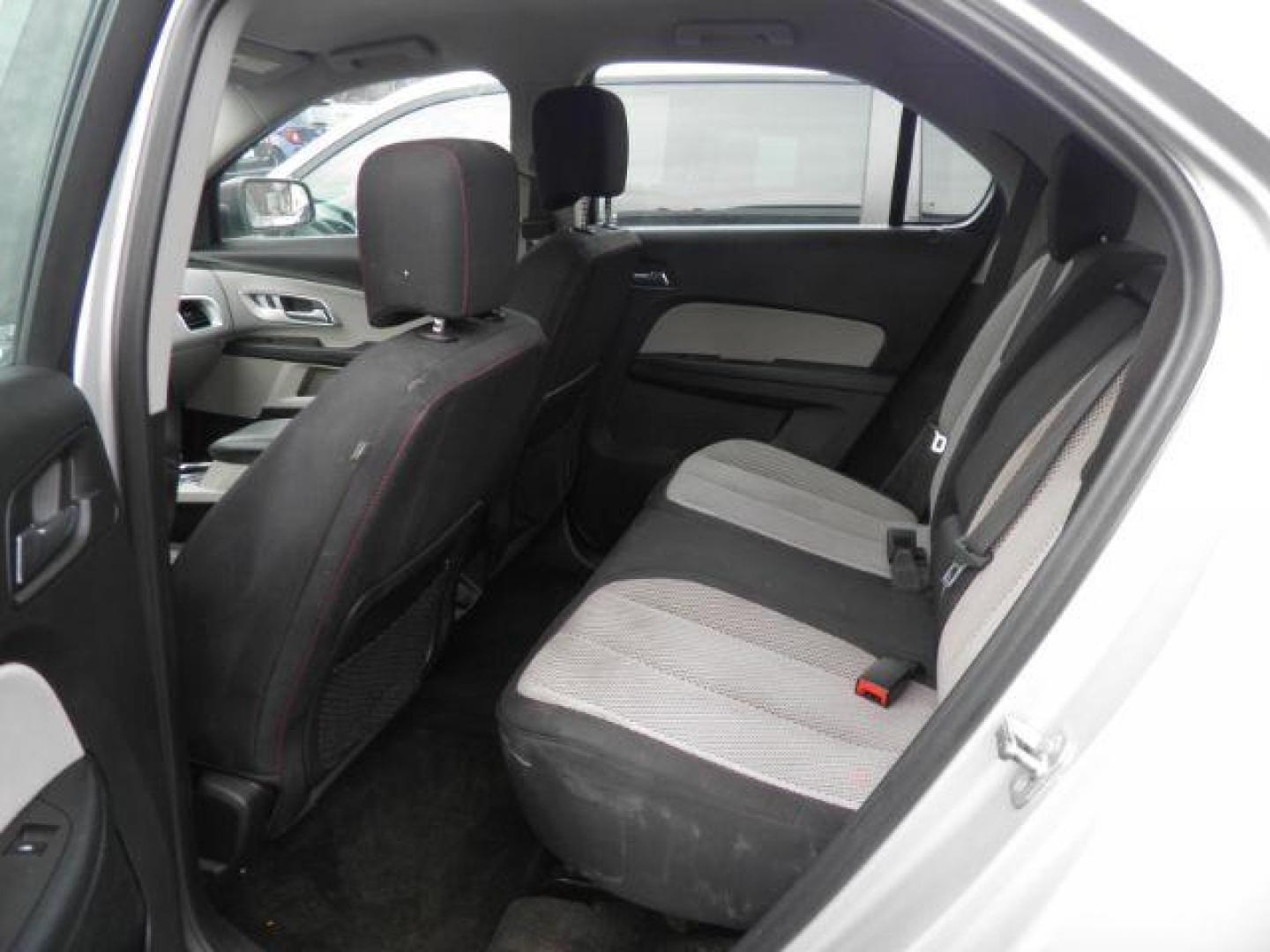 2017 Silver Chevrolet Equinox LS (2GNFLEEK6H6) with an 2.4L L4 engine, AT transmission, located at 15520 McMullen Hwy SW, Belair, MD, 21502, (301) 729-3700, 39.581375, -78.846451 - Photo#3