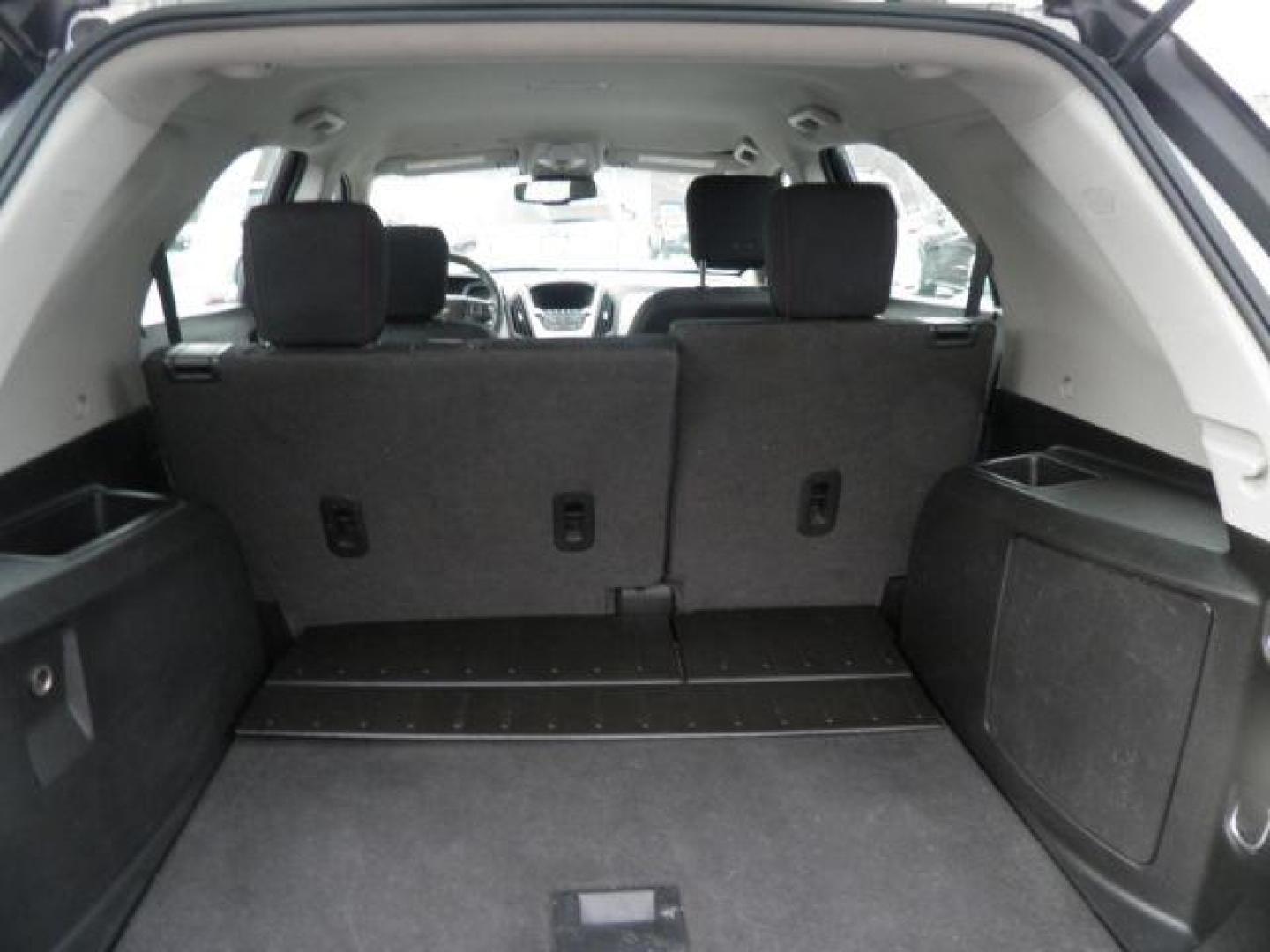 2017 Silver Chevrolet Equinox LS (2GNFLEEK6H6) with an 2.4L L4 engine, AT transmission, located at 15520 McMullen Hwy SW, Belair, MD, 21502, (301) 729-3700, 39.581375, -78.846451 - Photo#4