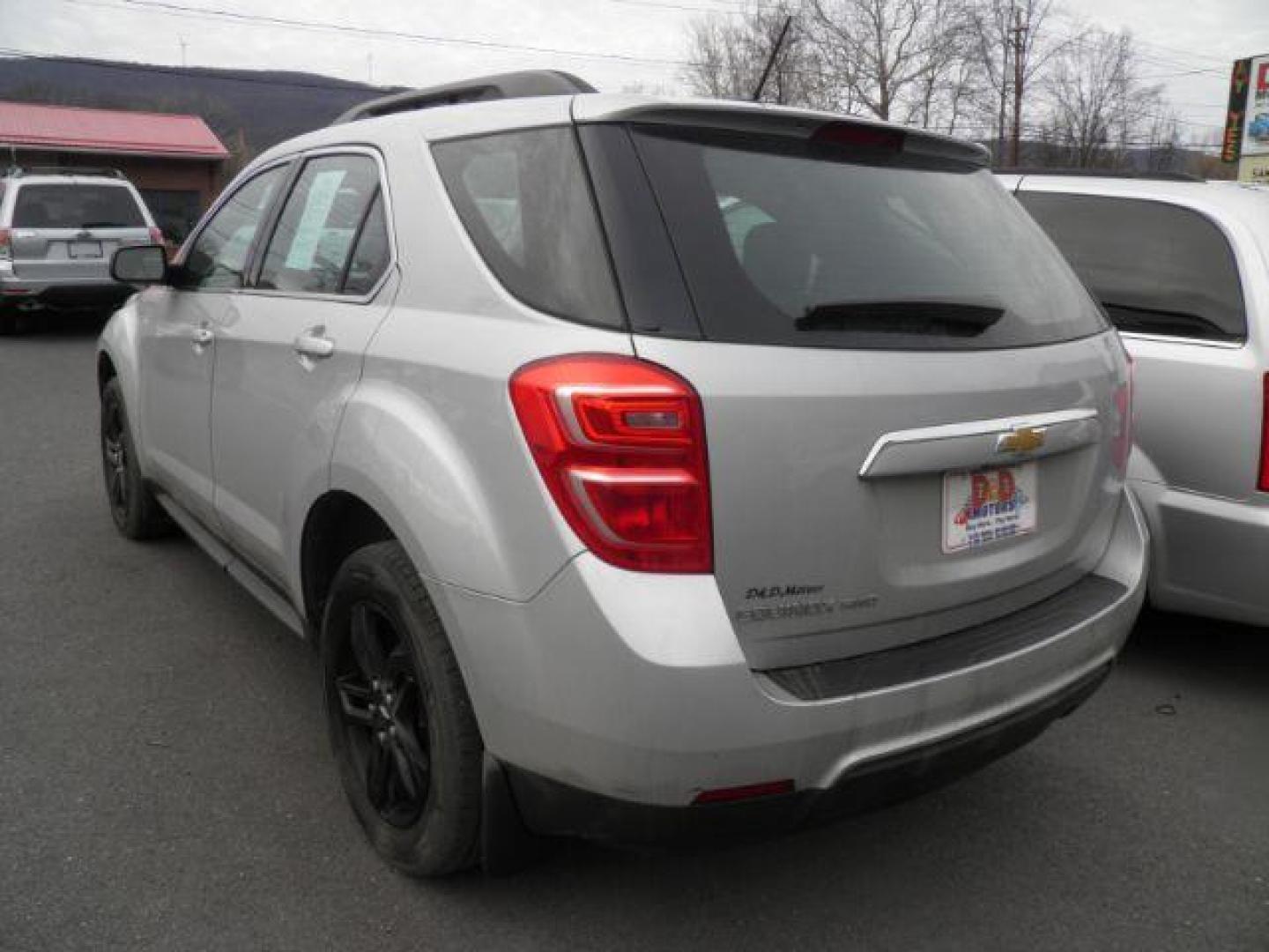 2017 Silver Chevrolet Equinox LS (2GNFLEEK6H6) with an 2.4L L4 engine, AT transmission, located at 15520 McMullen Hwy SW, Belair, MD, 21502, (301) 729-3700, 39.581375, -78.846451 - Photo#5