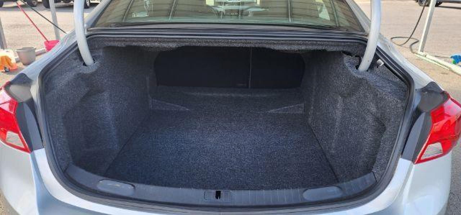 2017 SILVER /Jet Black Chevrolet Impala 1LT (2G1105S30H9) with an 3.6L V6 engine, AT transmission, located at 15520 McMullen Hwy SW, Belair, MD, 21502, (301) 729-3700, 39.581375, -78.846451 - Photo#10