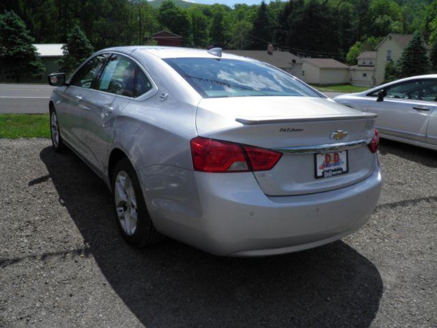 2017 SILVER Chevrolet Impala LS (2G11Z5S39H9) with an 2.5 L4 engine, AT transmission, located at 19521 New George's Creek Rd SW, Barton, MD, 21521, (301) 463-2404, 39.524323, -79.017906- Photo#4