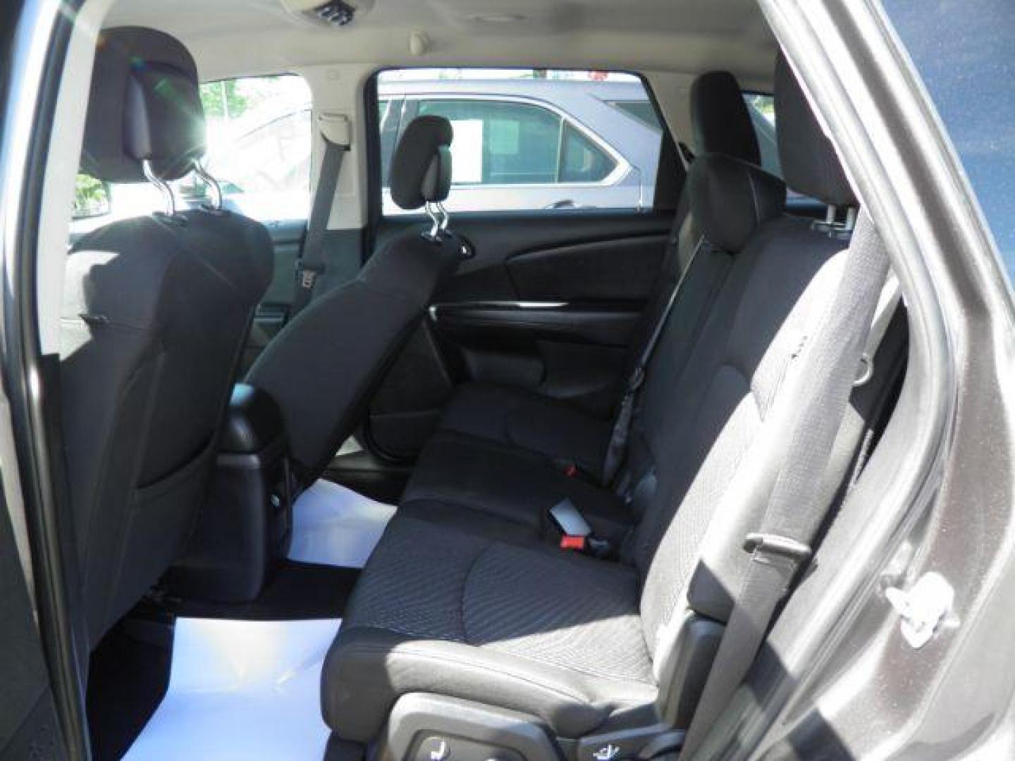 2017 GRAY Dodge Journey SE (3C4PDCABXHT) with an 2.4l L4 engine, AT transmission, located at 15520 McMullen Hwy SW, Belair, MD, 21502, (301) 729-3700, 39.581375, -78.846451 - Photo#3