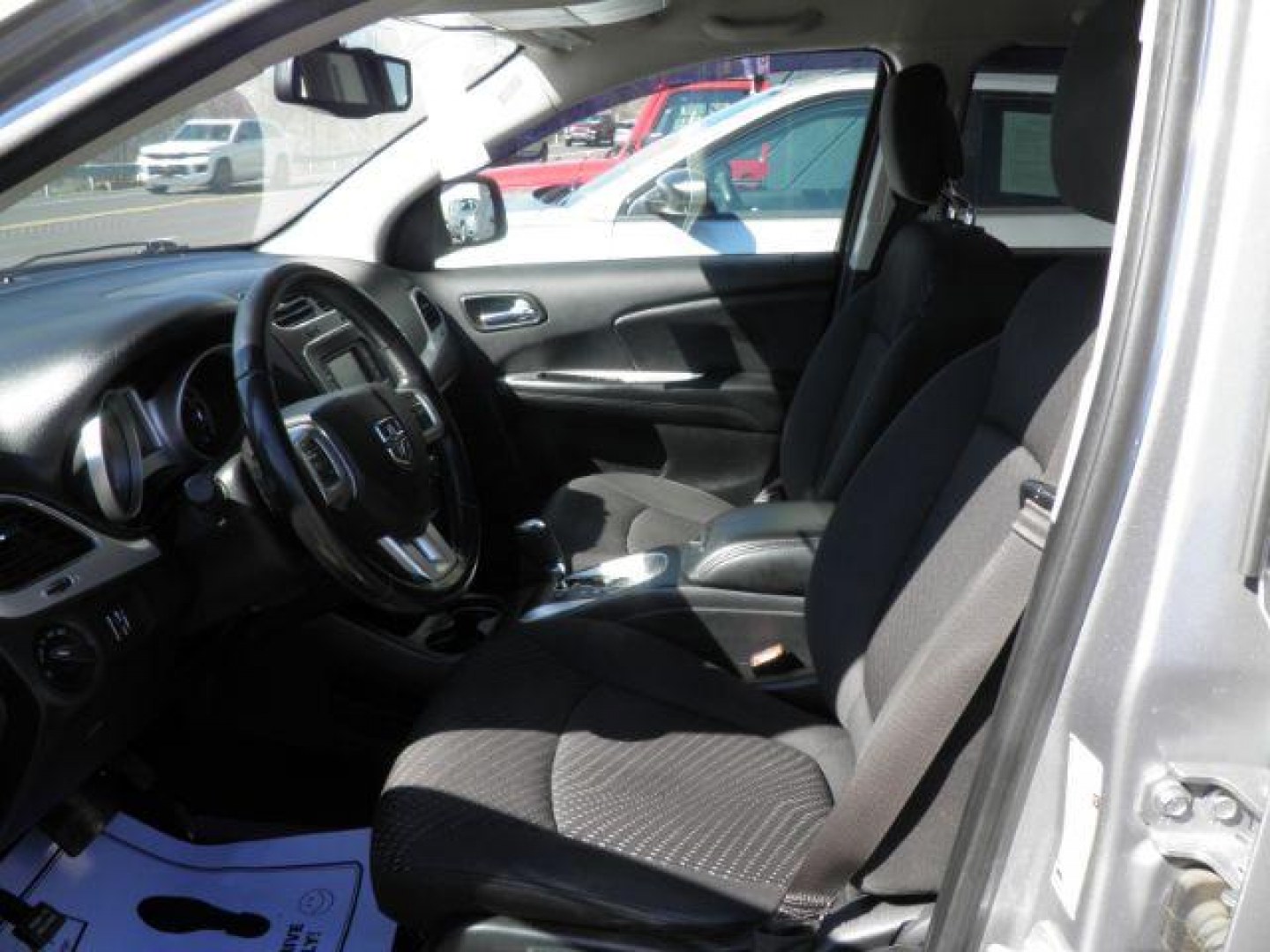 2017 SILVER Dodge Journey SE (3C4PDCABXHT) with an 2.4L L4 engine, located at 15520 McMullen Hwy SW, Belair, MD, 21502, (301) 729-3700, 39.581375, -78.846451 - Photo#1