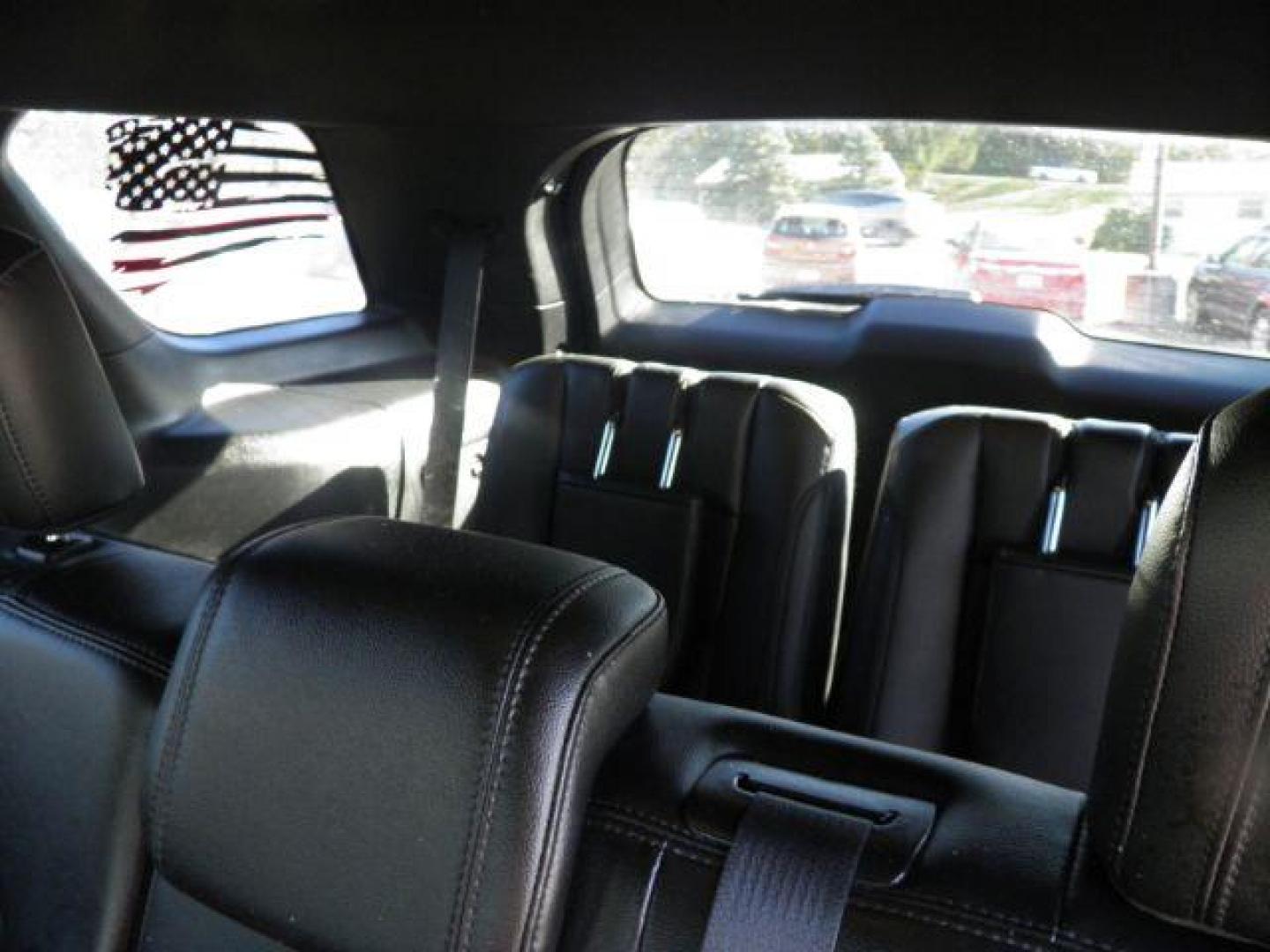 2017 BLACK Ford Explorer XLT 4WD (1FM5K8D8XHG) with an 3.5L V6 engine, AT transmission, located at 19521 New George's Creek Rd SW, Barton, MD, 21521, (301) 463-2404, 39.524323, -79.017906 - Photo#4