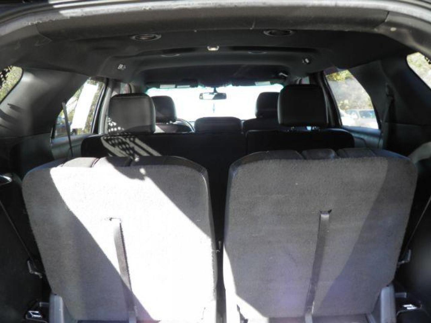 2017 BLACK Ford Explorer XLT 4WD (1FM5K8D8XHG) with an 3.5L V6 engine, AT transmission, located at 19521 New George's Creek Rd SW, Barton, MD, 21521, (301) 463-2404, 39.524323, -79.017906 - Photo#5