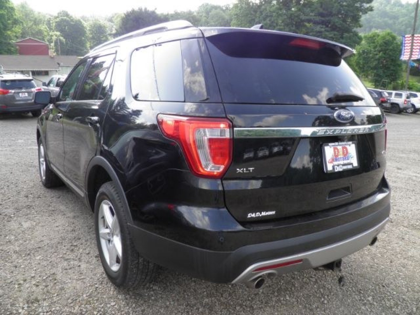 2017 BLACK Ford Explorer XLT (1FM5K8D8XHG) with an 2.3L L4 engine, AT transmission, located at 19521 New George's Creek Rd SW, Barton, MD, 21521, (301) 463-2404, 39.524323, -79.017906- Photo#6