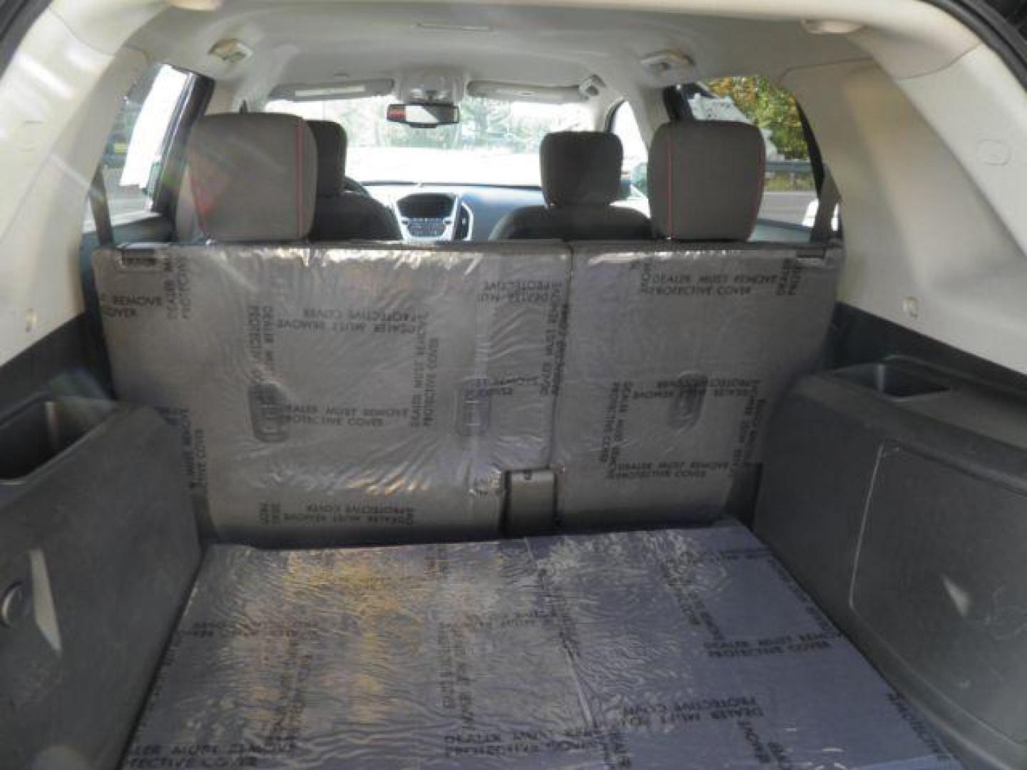 2017 Gray GMC Terrain SLE-1 (2GKFLSEK7H6) with an 2.4L I4 engine, AT transmission, located at 15520 McMullen Hwy SW, Belair, MD, 21502, (301) 729-3700, 39.581375, -78.846451 - Photo#4