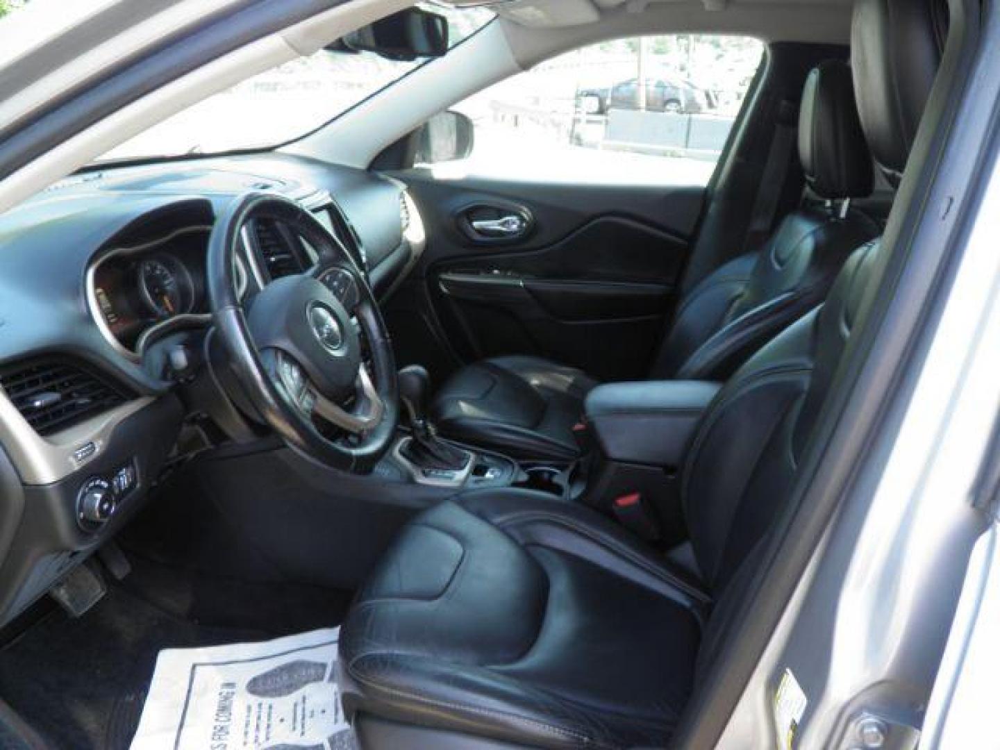 2017 Silver /Black, leather Jeep Cherokee Limited 4WD (1C4PJMDB7HW) with an 2.4L I4 engine, AT transmission, located at 15520 McMullen Hwy SW, Belair, MD, 21502, (301) 729-3700, 39.581375, -78.846451 - Photo#1