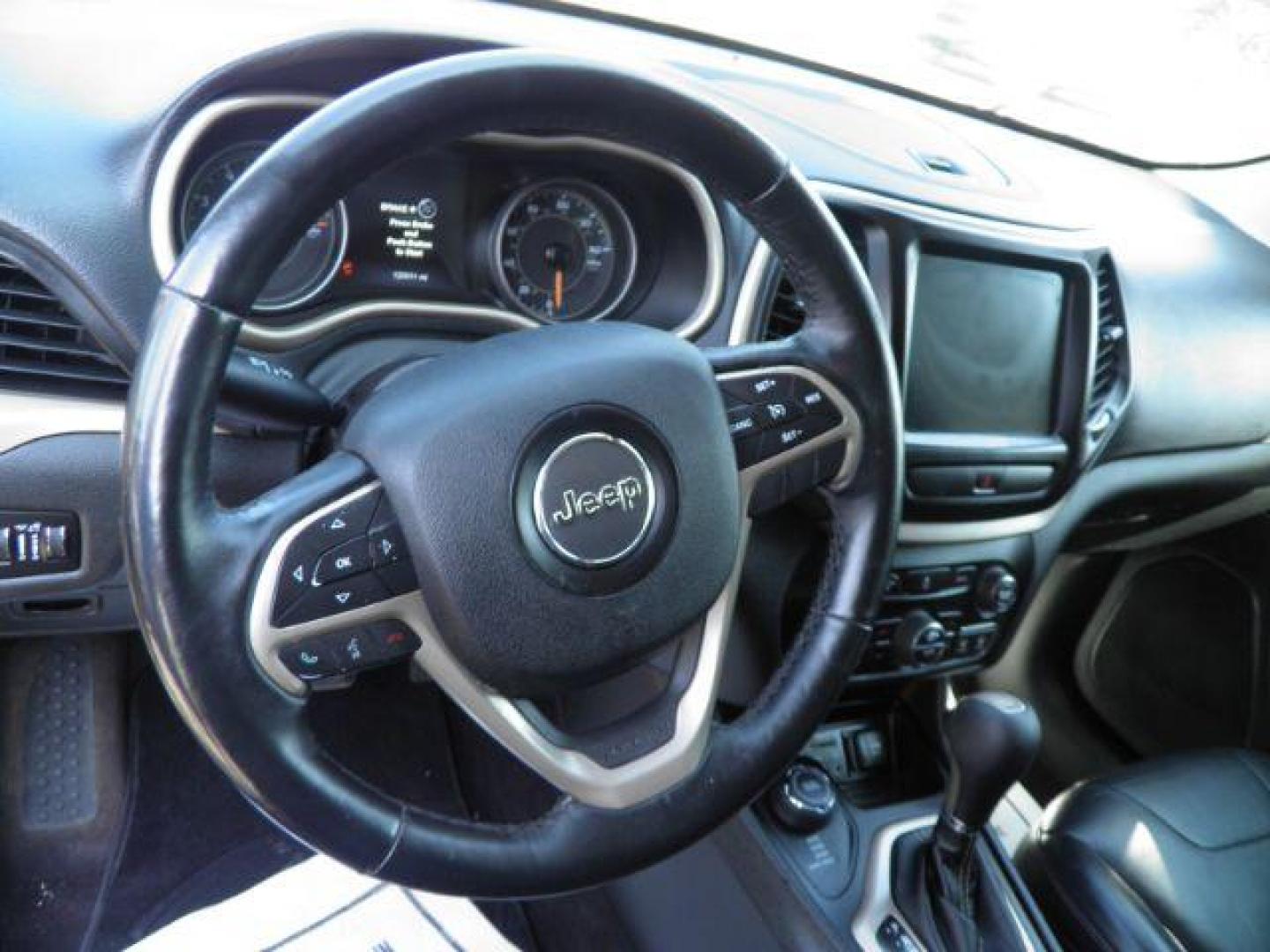 2017 Silver /Black, leather Jeep Cherokee Limited 4WD (1C4PJMDB7HW) with an 2.4L I4 engine, AT transmission, located at 15520 McMullen Hwy SW, Belair, MD, 21502, (301) 729-3700, 39.581375, -78.846451 - Photo#2