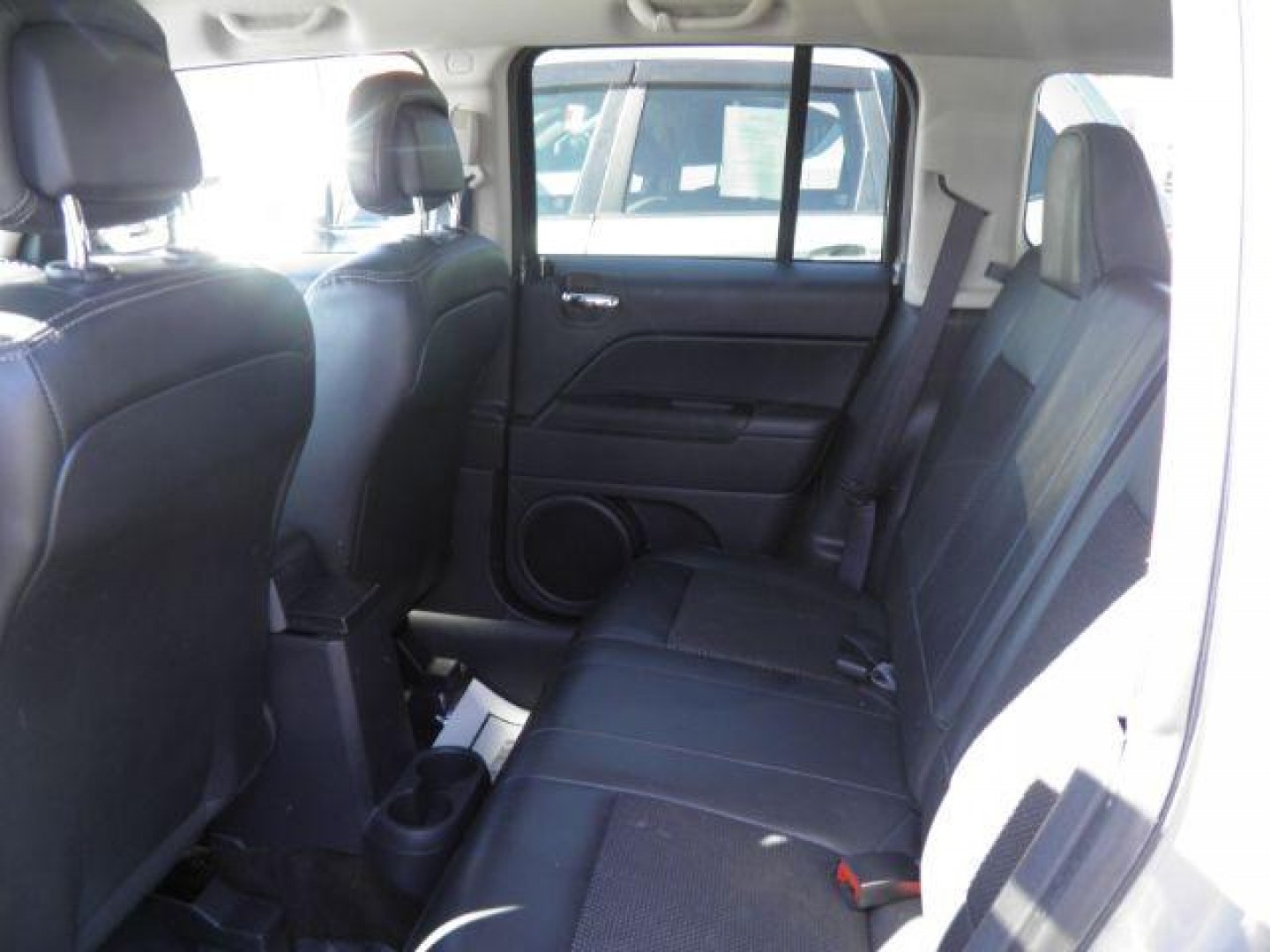 2017 SILVER Jeep Patriot Sport SE FWD (1C4NJPBA1HD) with an 2.4L L4 engine, A transmission, located at 15520 McMullen Hwy SW, Belair, MD, 21502, (301) 729-3700, 39.581375, -78.846451 - Photo#3