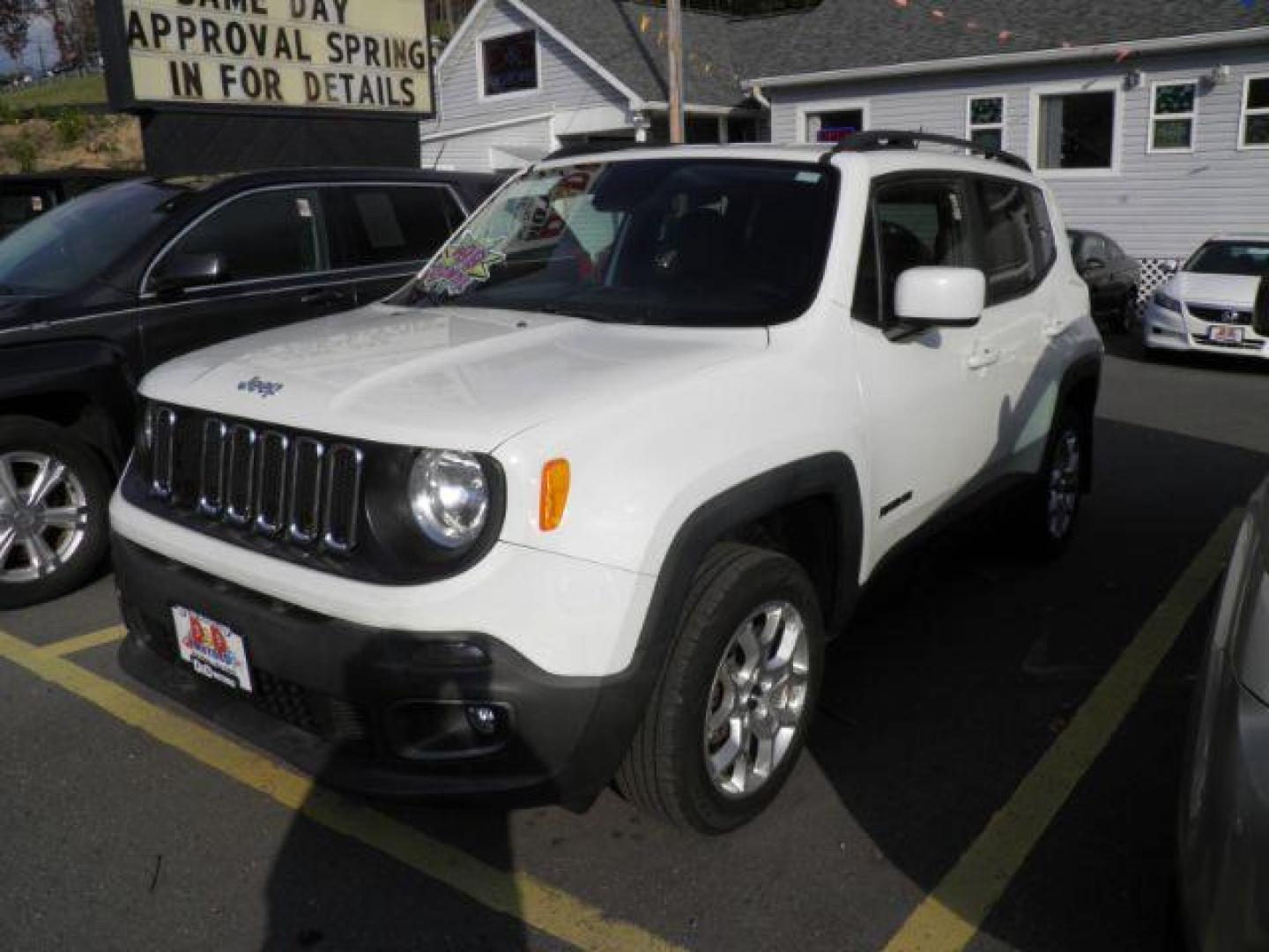 2017 White Jeep Renegade Latitude 4x4 (ZACCJBBB6HP) with an 2.4L I4 engine, AT transmission, located at 15520 McMullen Hwy SW, Belair, MD, 21502, (301) 729-3700, 39.581375, -78.846451 - Photo#0