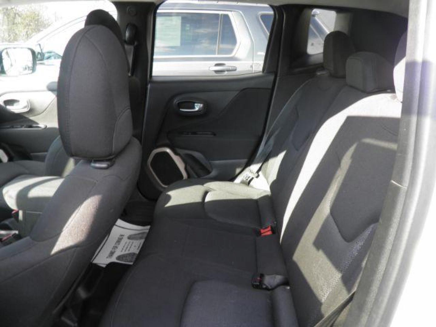 2017 White Jeep Renegade Latitude 4x4 (ZACCJBBB6HP) with an 2.4L I4 engine, AT transmission, located at 15520 McMullen Hwy SW, Belair, MD, 21502, (301) 729-3700, 39.581375, -78.846451 - Photo#3