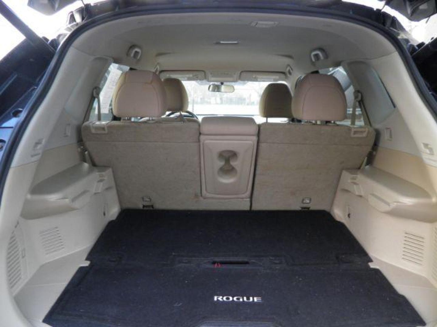 2017 Black Nissan Rogue SV (KNMAT2MV0HP) with an 2.5L I4 engine, AT transmission, located at 15520 McMullen Hwy SW, Belair, MD, 21502, (301) 729-3700, 39.581375, -78.846451 - Photo#4