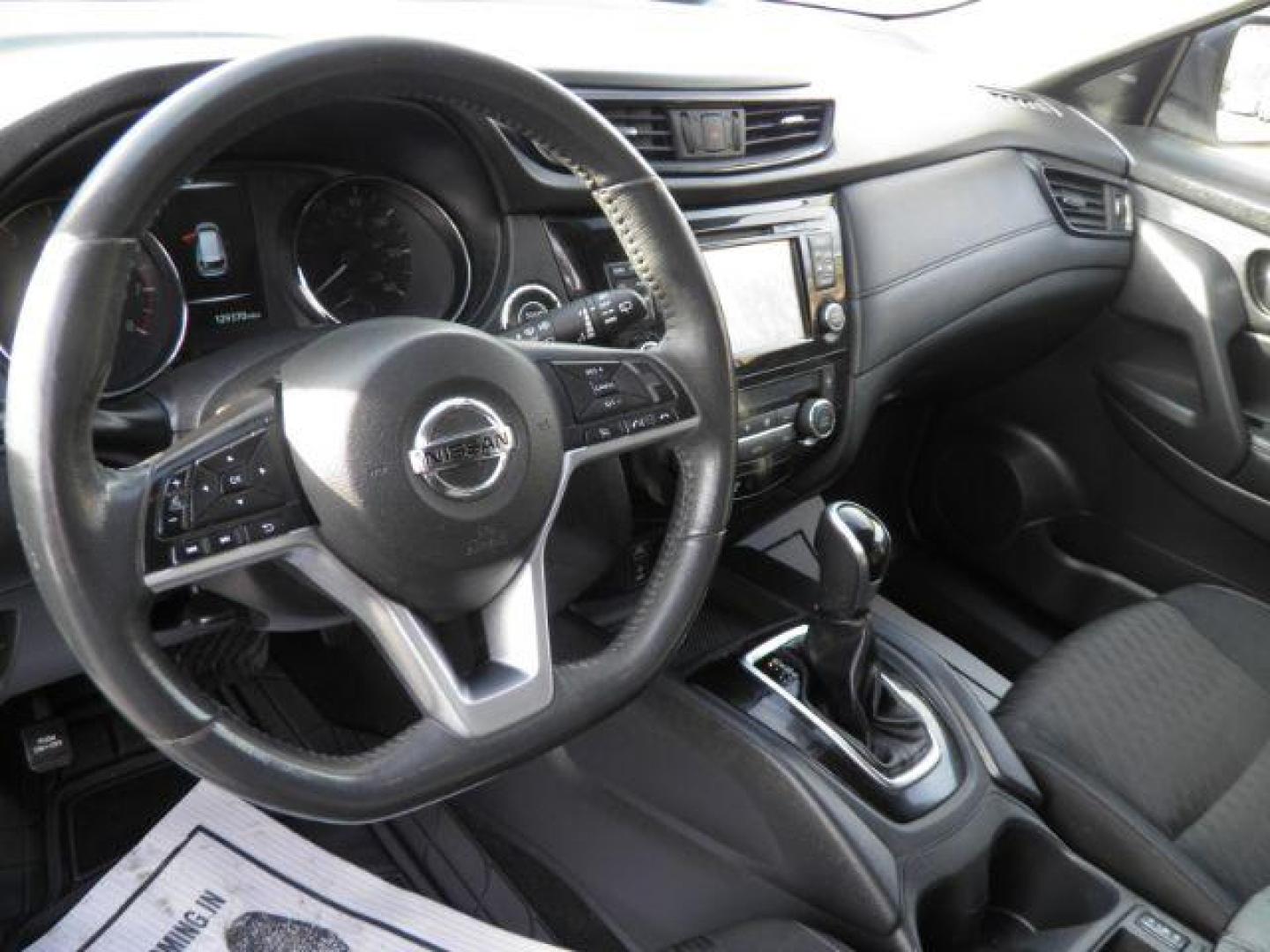 2017 Silver Nissan Rogue SV (KNMAT2MV2HP) with an 2.5L I4 engine, AT transmission, located at 15520 McMullen Hwy SW, Belair, MD, 21502, (301) 729-3700, 39.581375, -78.846451 - Photo#2